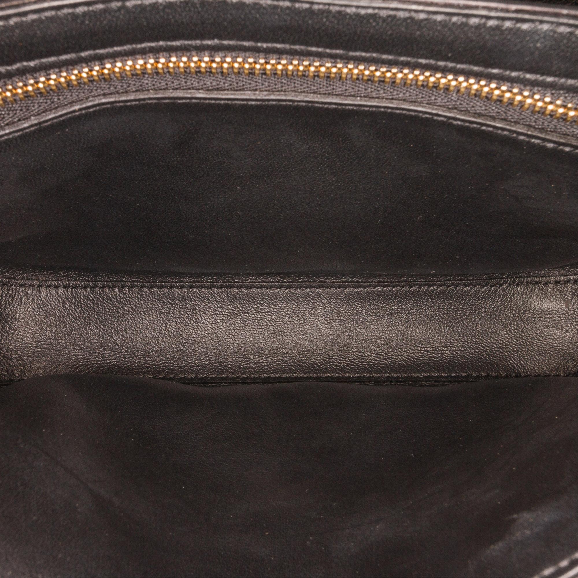 Celine Medium Tweed C Bag (SHG-JRxbTu)
