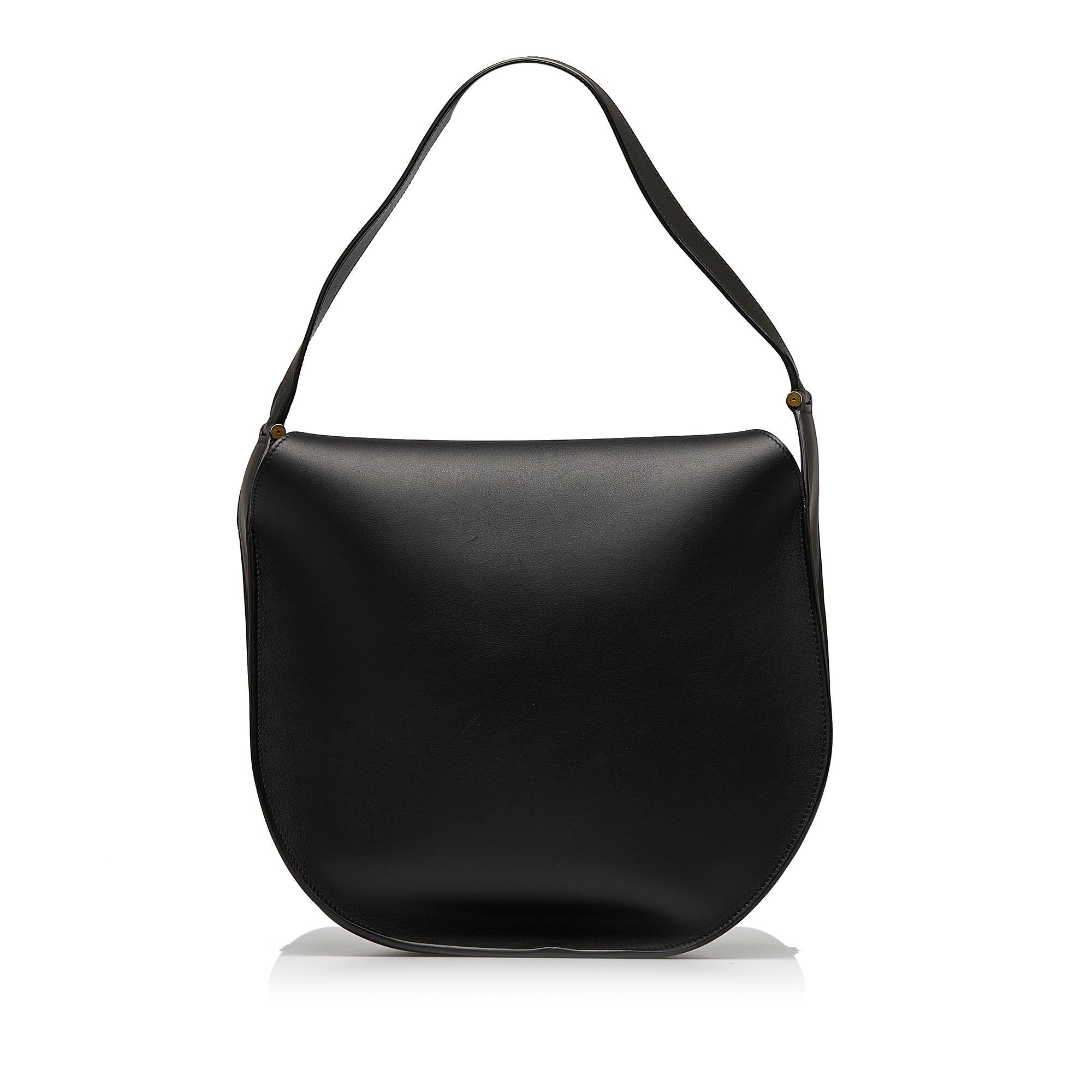 Celine Round Flap Bag (SHG-zDI8i8)