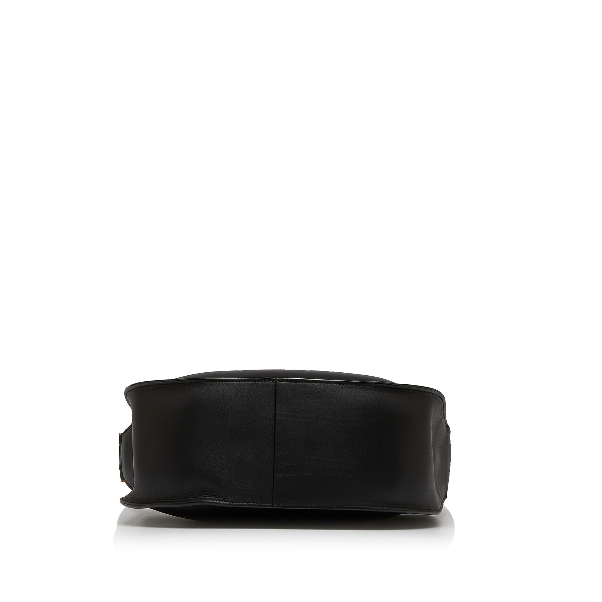Celine Round Flap Bag (SHG-zDI8i8)