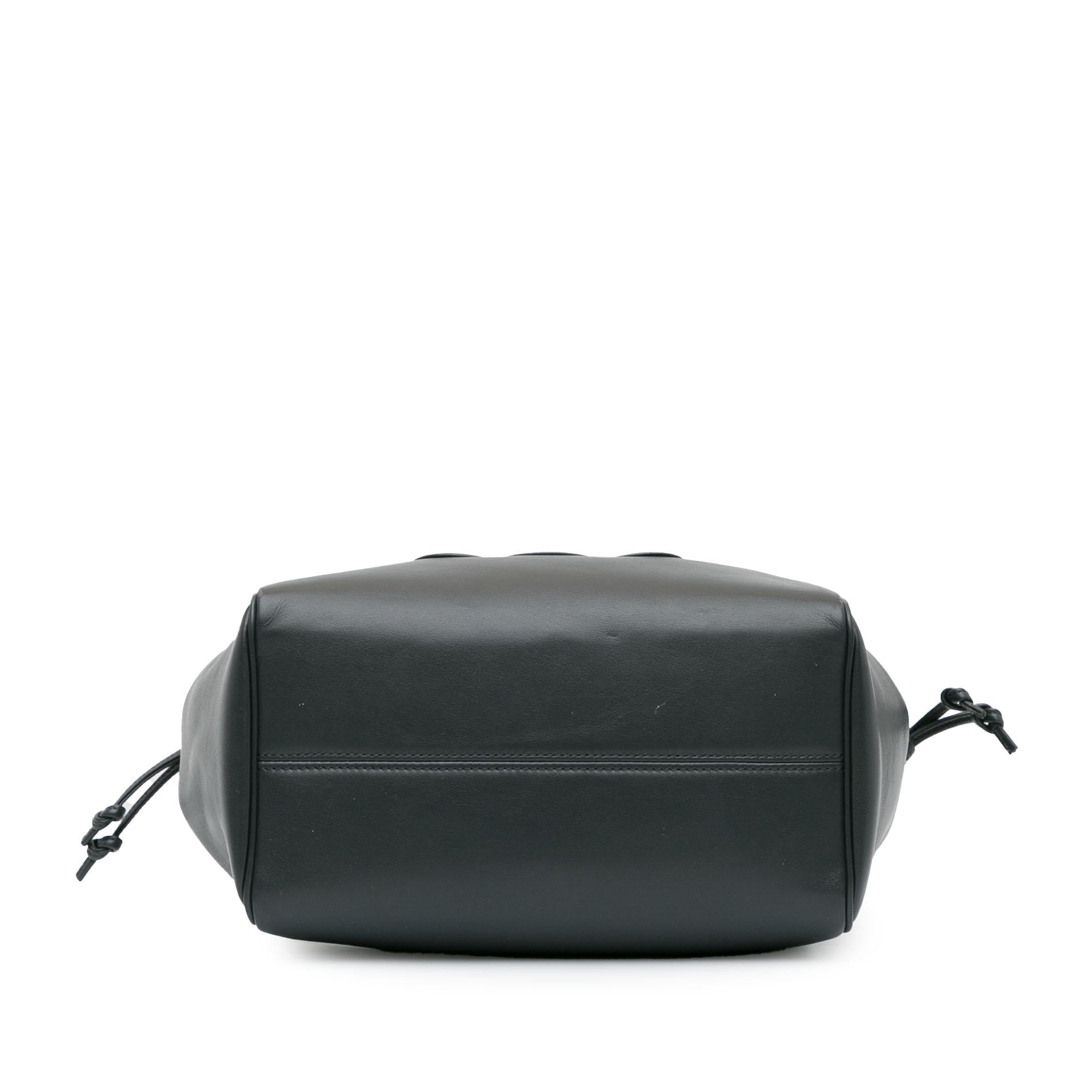Celine Small Triomphe Cuir Cabas Drawstring Satchel (SHG-xhANaN)