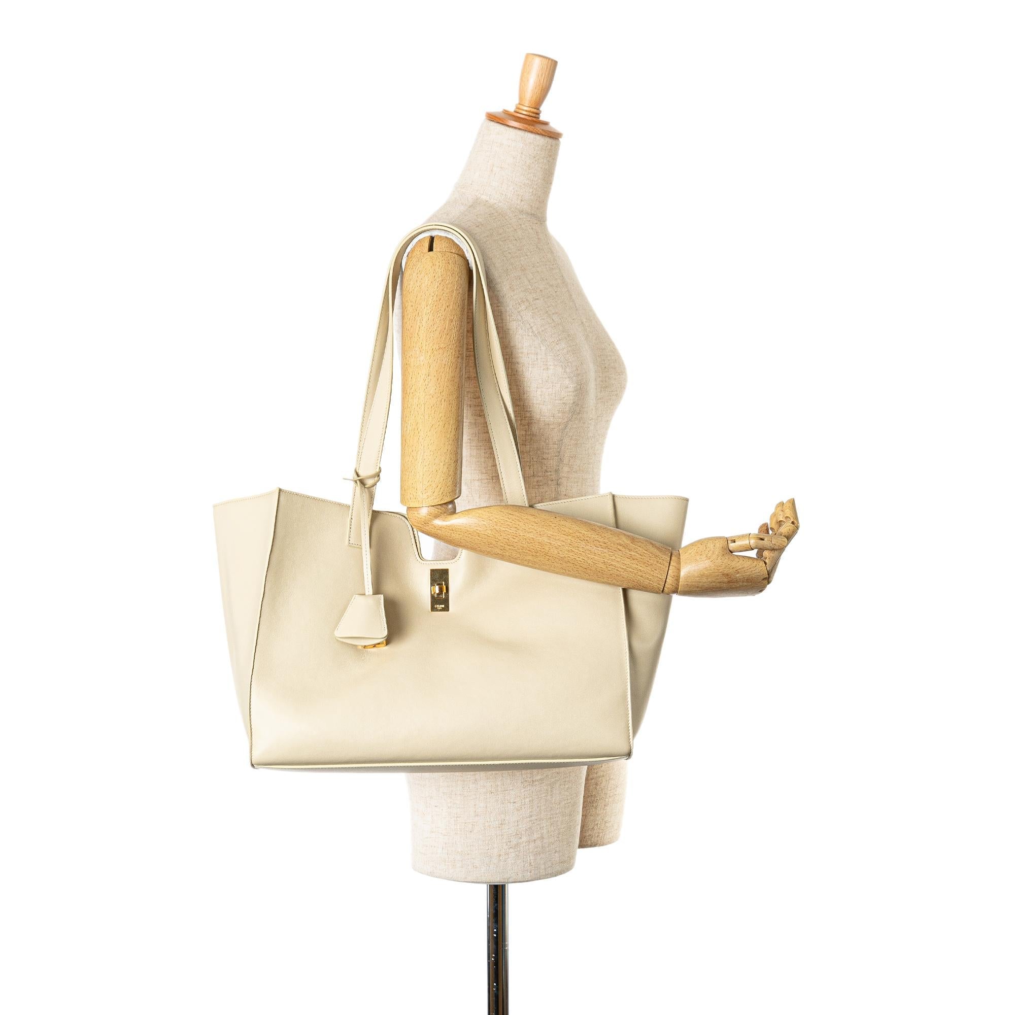 Celine Smooth Calfskin Soft 16 Cabas (SHG-zAYXxd)