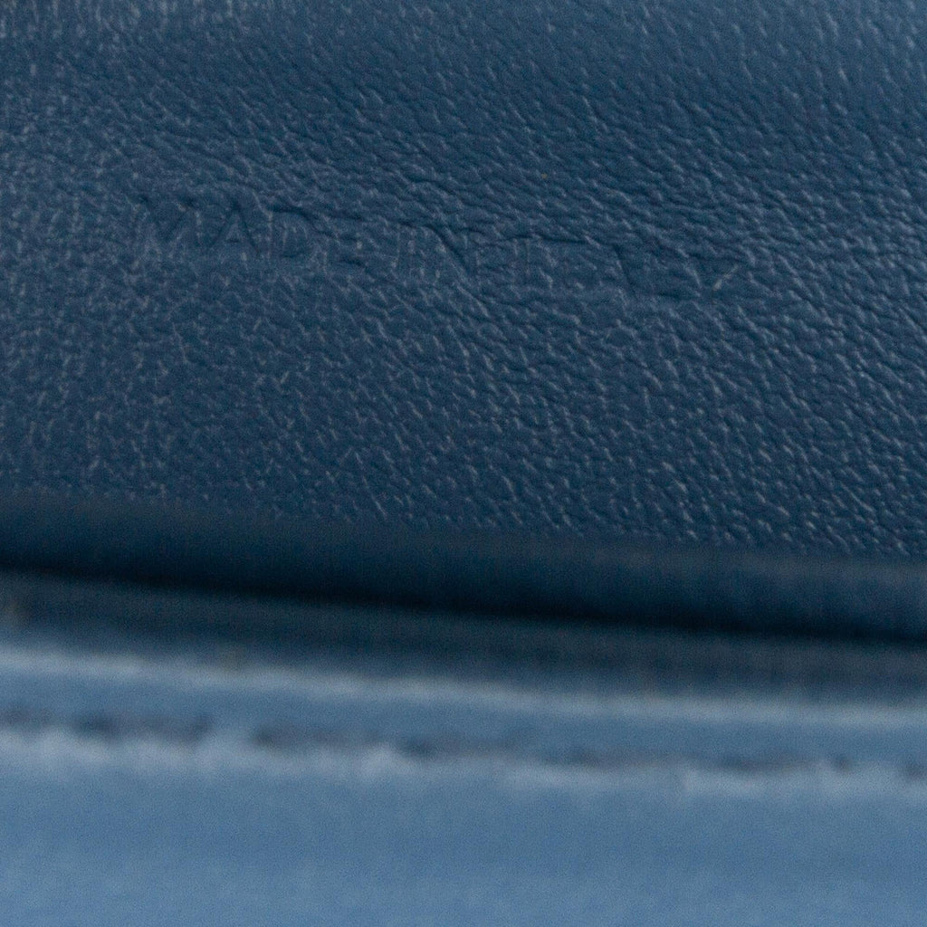 Celine Teen Triomphe Crossbody (SHG-aZSI24)