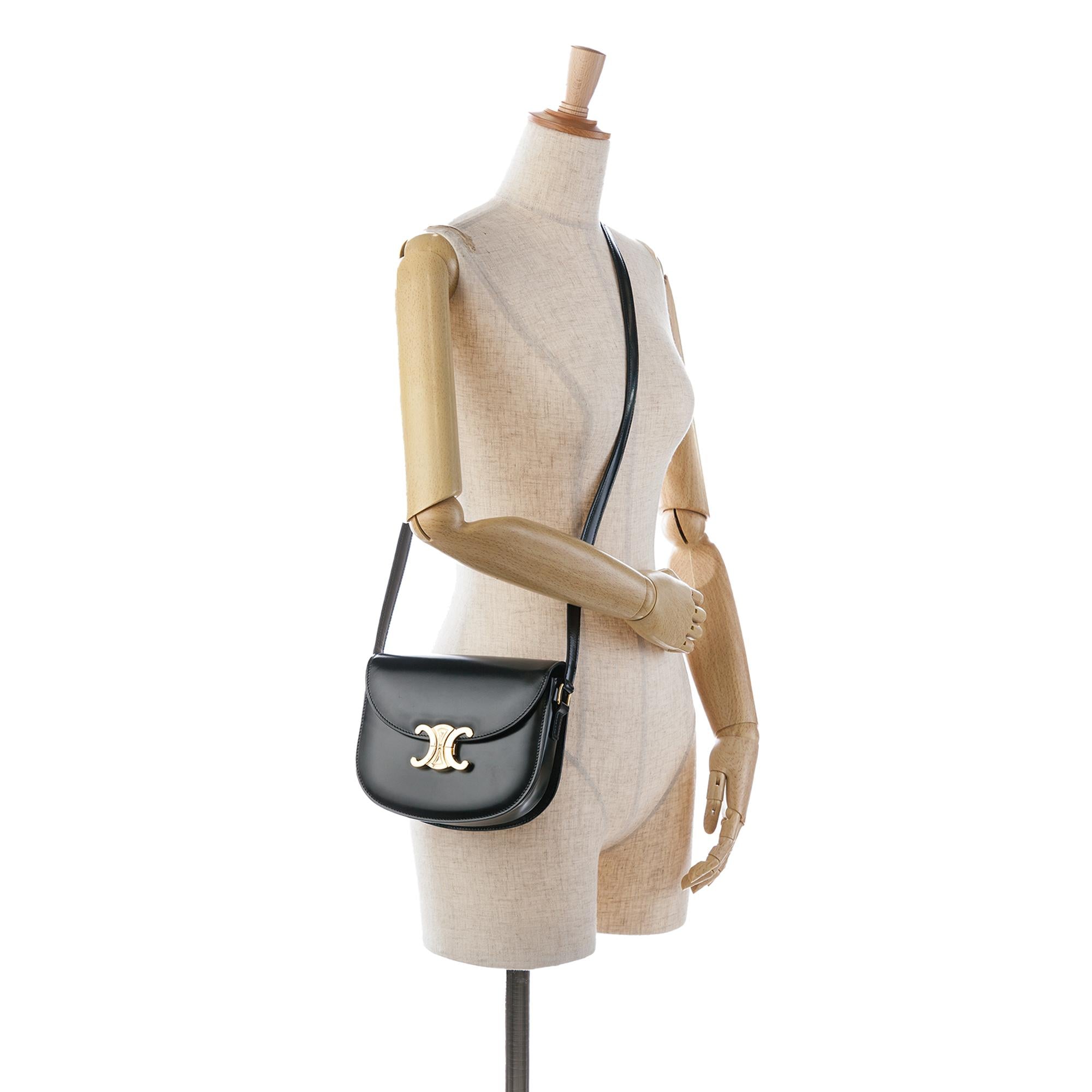 Celine Triomphe Besace Clea Crossbody (SHG-Rj4SD8)