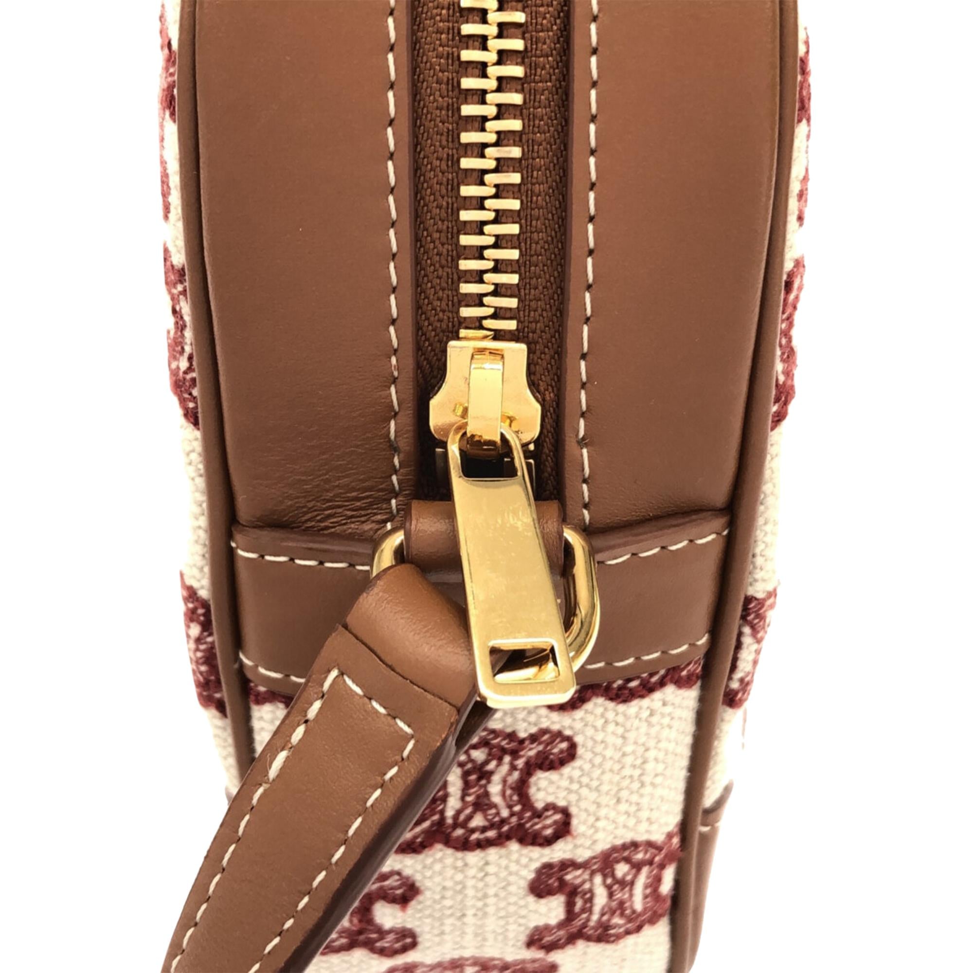 Celine Triomphe Canvas Camera Bag (SHG-L939Ua)