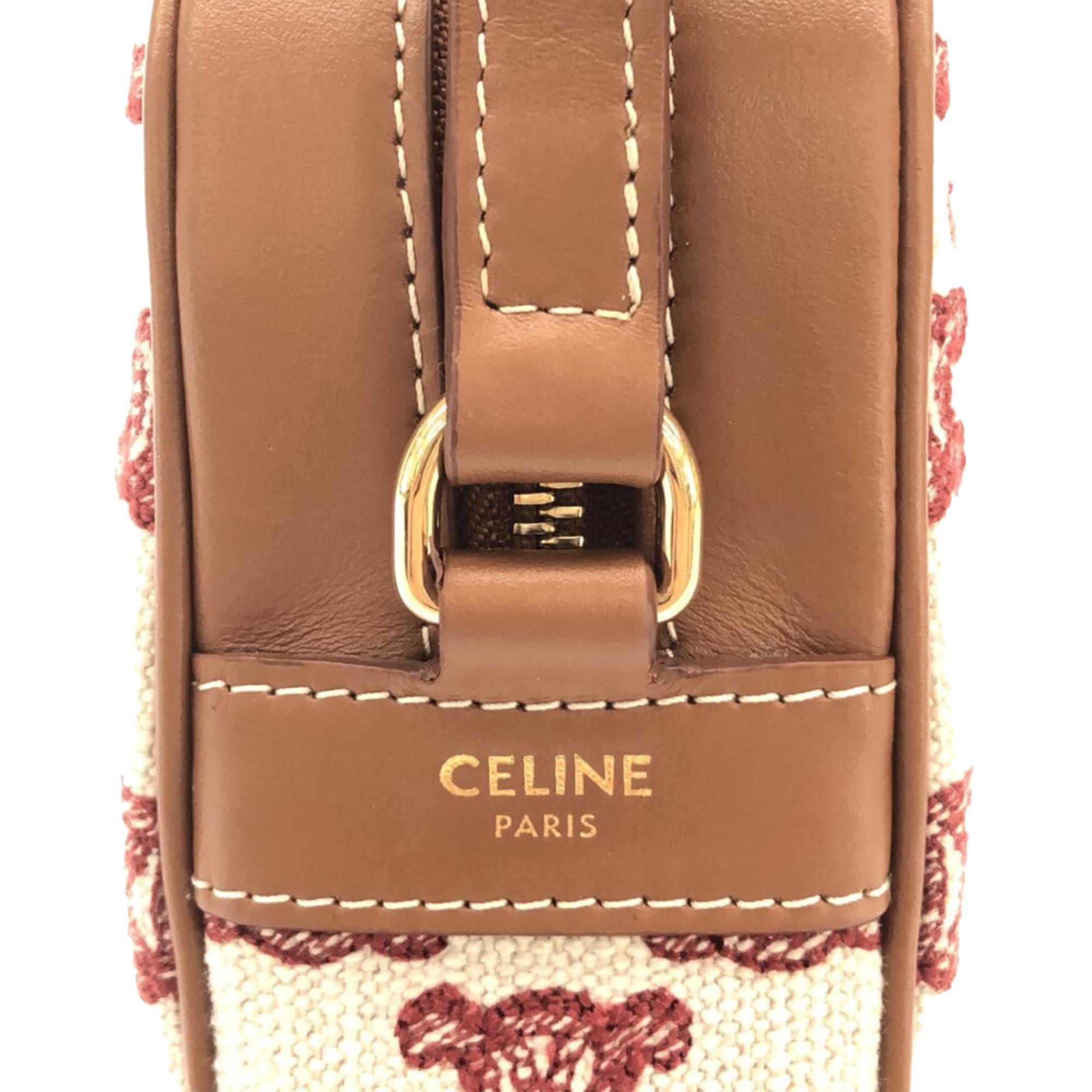 Celine Triomphe Canvas Camera Bag (SHG-L939Ua)