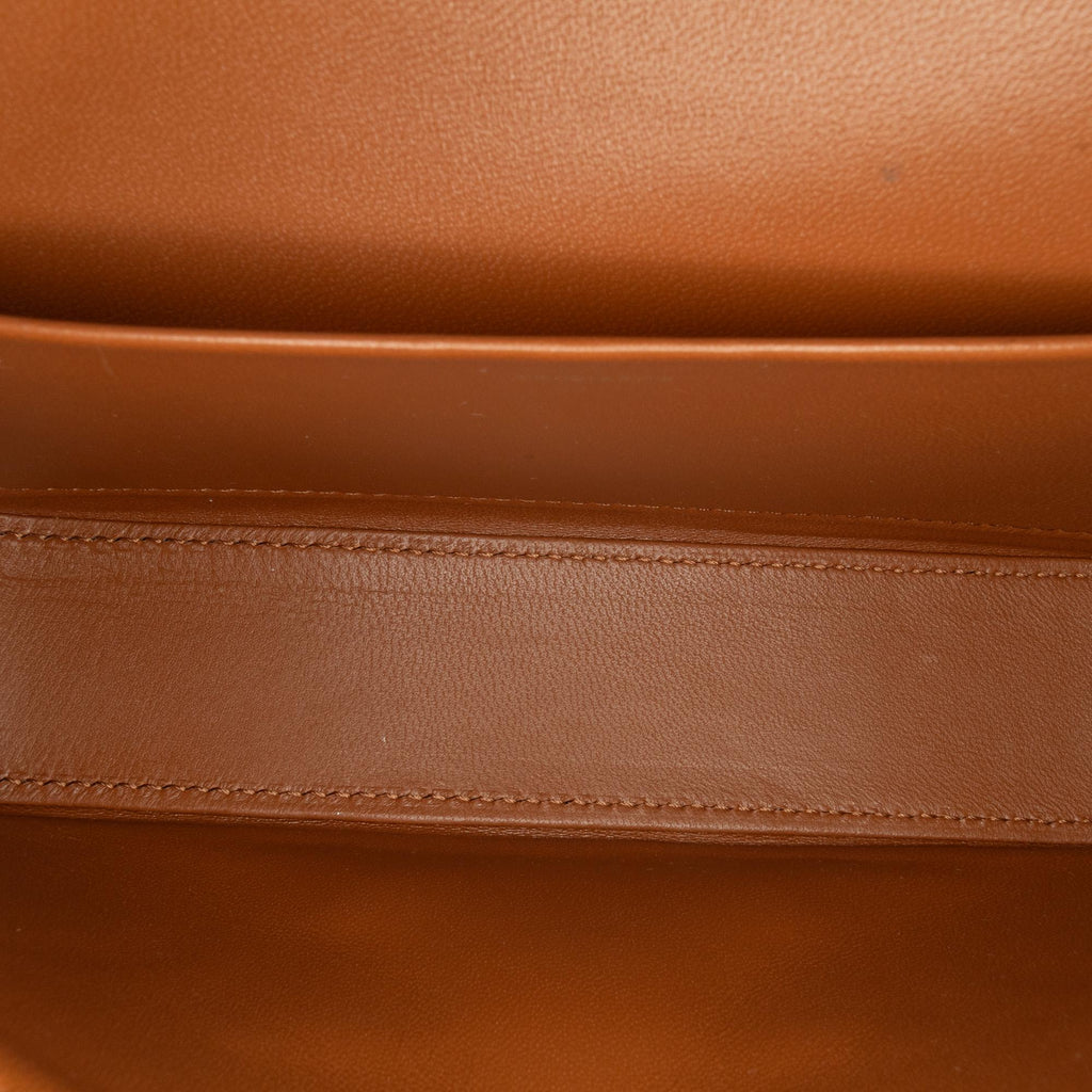 Celine Triomphe Claude Shoulder Bag (SHG-3lPywQ)