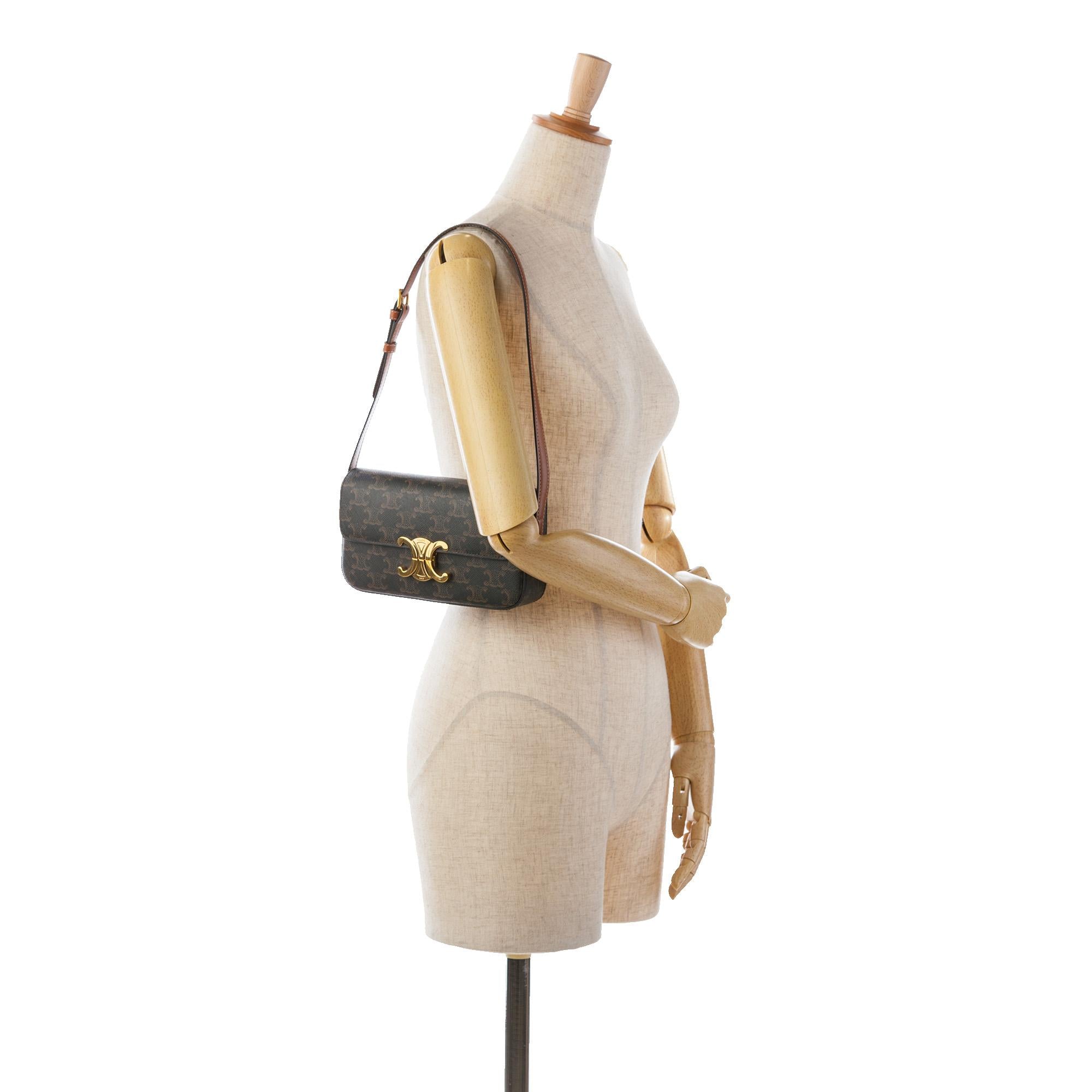 Celine Triomphe Claude Shoulder Bag (SHG-3lPywQ)