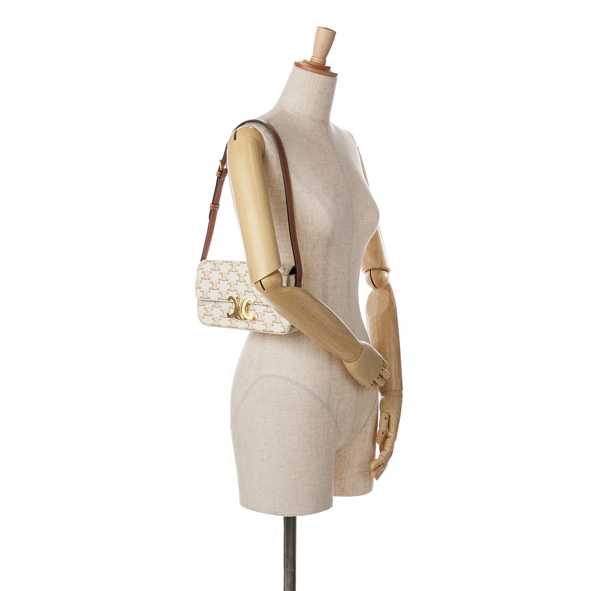 Celine Triomphe Claude Shoulder Bag (SHG-QbDaYh)