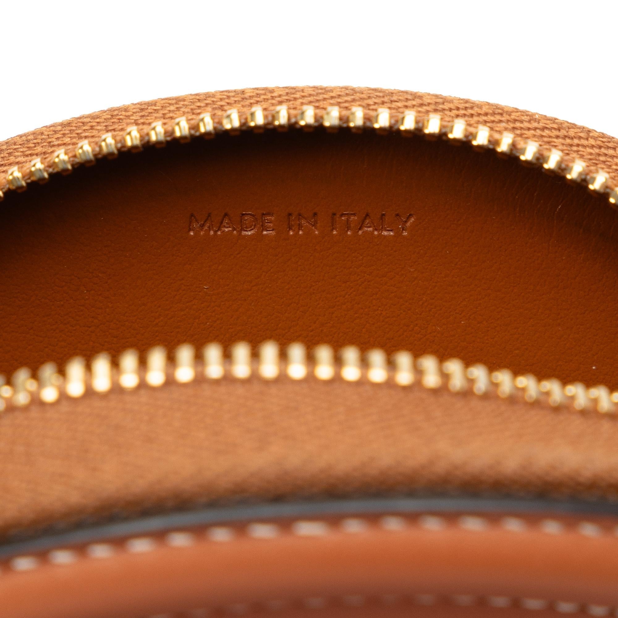 Celine Triomphe Cuir Oval Clutch (SHG-wvHwb7)