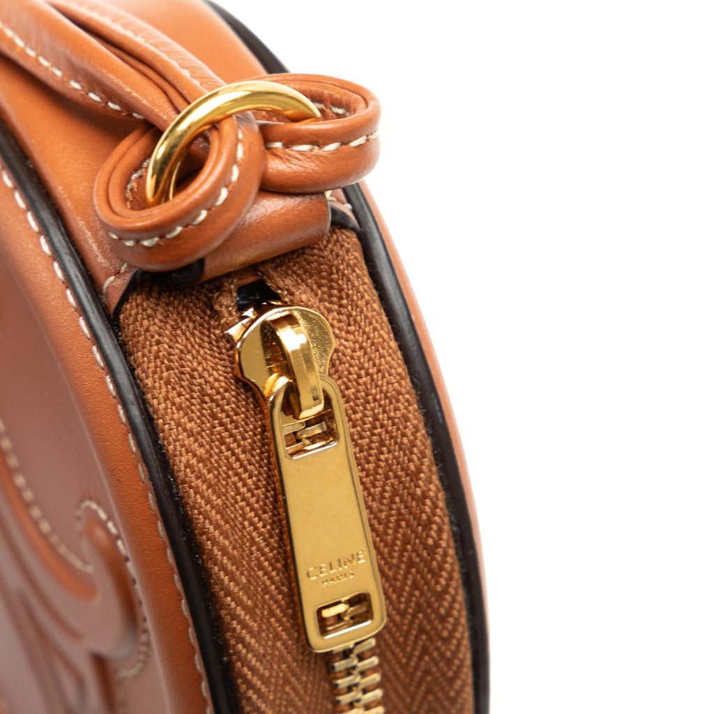 Celine Triomphe Cuir Oval Clutch (SHG-wvHwb7)
