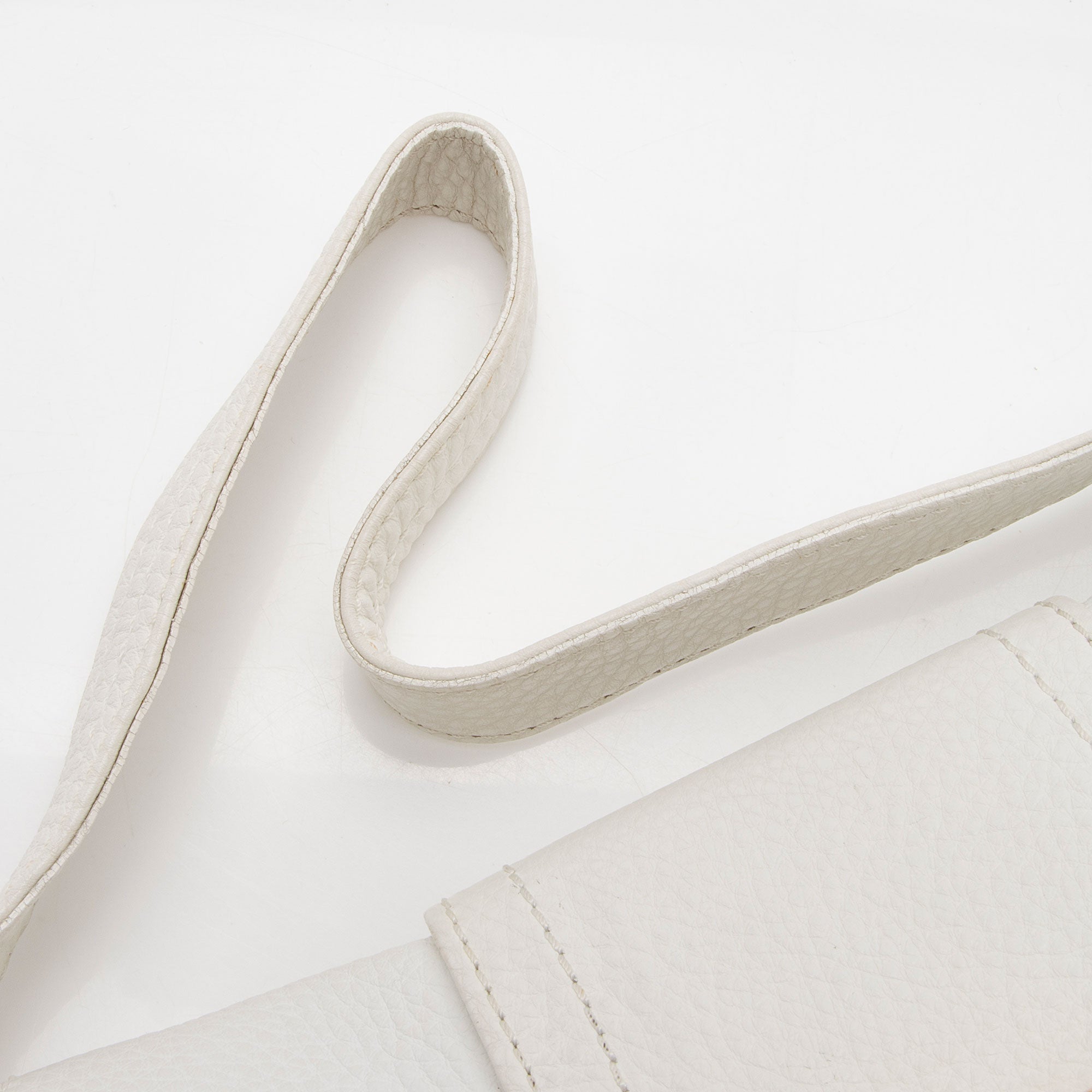 Celine Vintage Leather Buckle Shoulder Bag (SHF-Eqi2Xs)