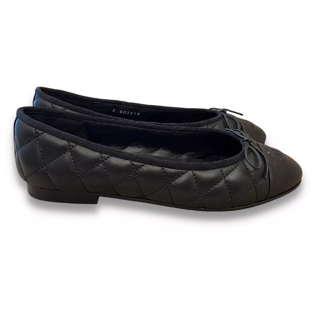 CHANEL BLACK BALLET FLATS