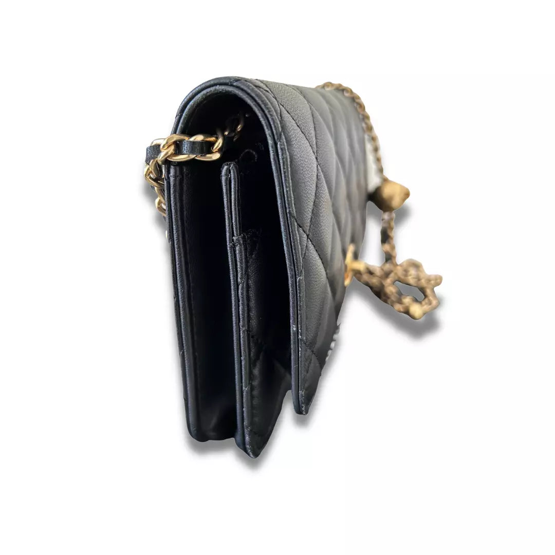 CHANEL BLACK LEATHER WALLET ON CHAIN BAG