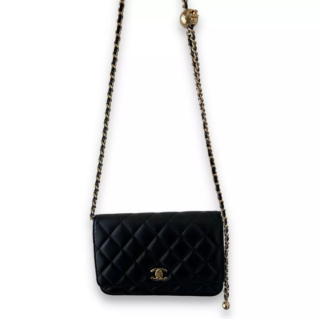 CHANEL BLACK LEATHER WALLET ON CHAIN BAG