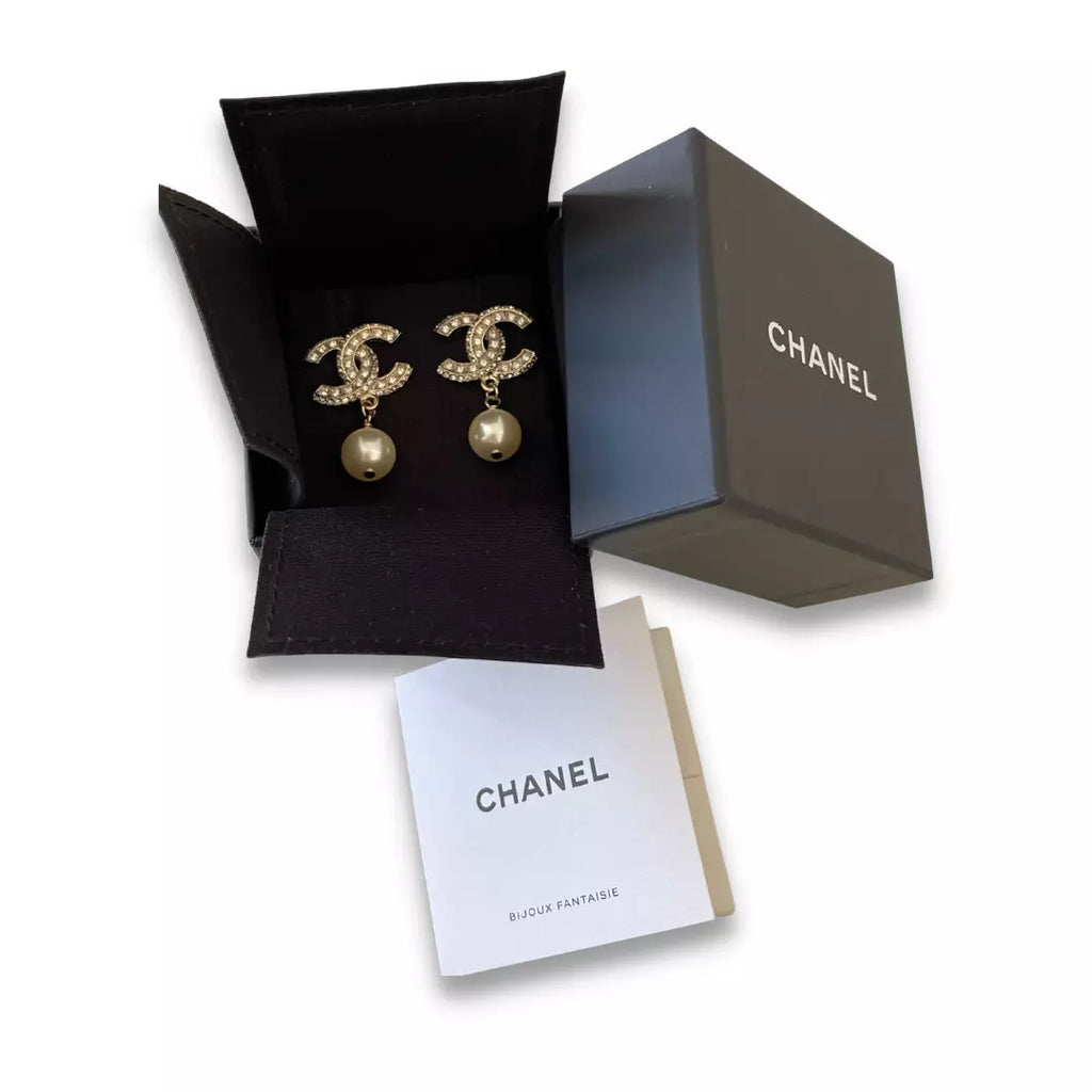 CHANEL CC PEARL CRYSTAL EARRINGS