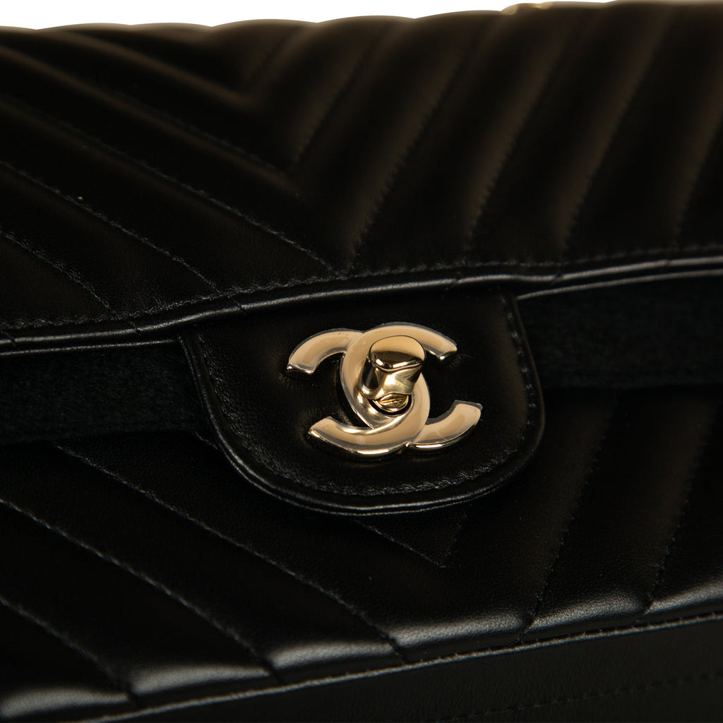 Chanel Classic Flap Bag - Medium