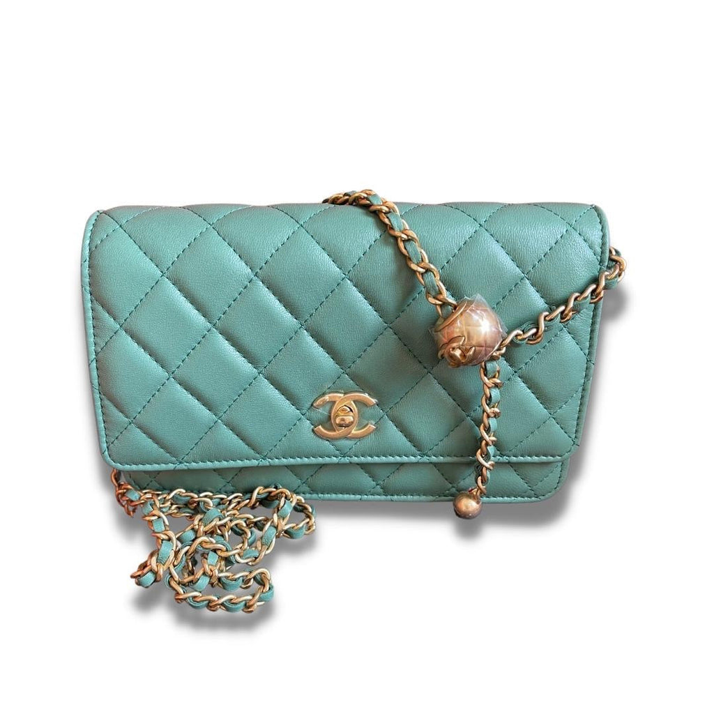 CHANEL GREEN LEATHER WALLET ON CHAIN BAG