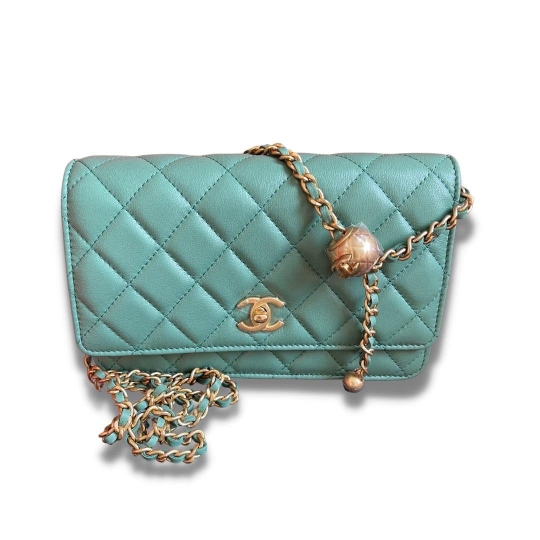 CHANEL GREEN LEATHER WALLET ON CHAIN BAG