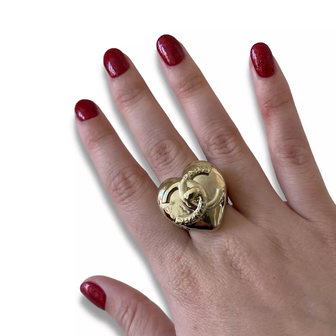 CHANEL MAXI HEART METAL RING