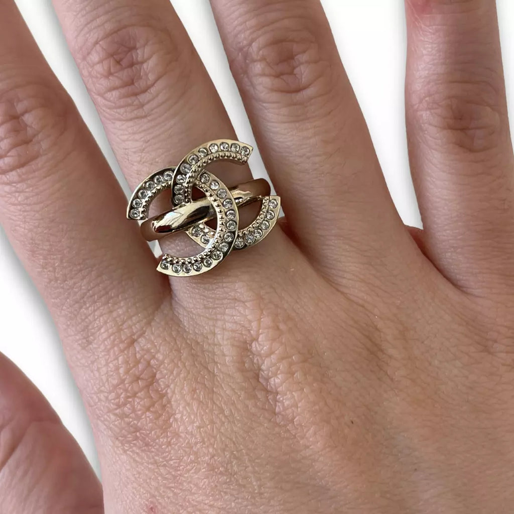 CHANEL STRASS CC RING