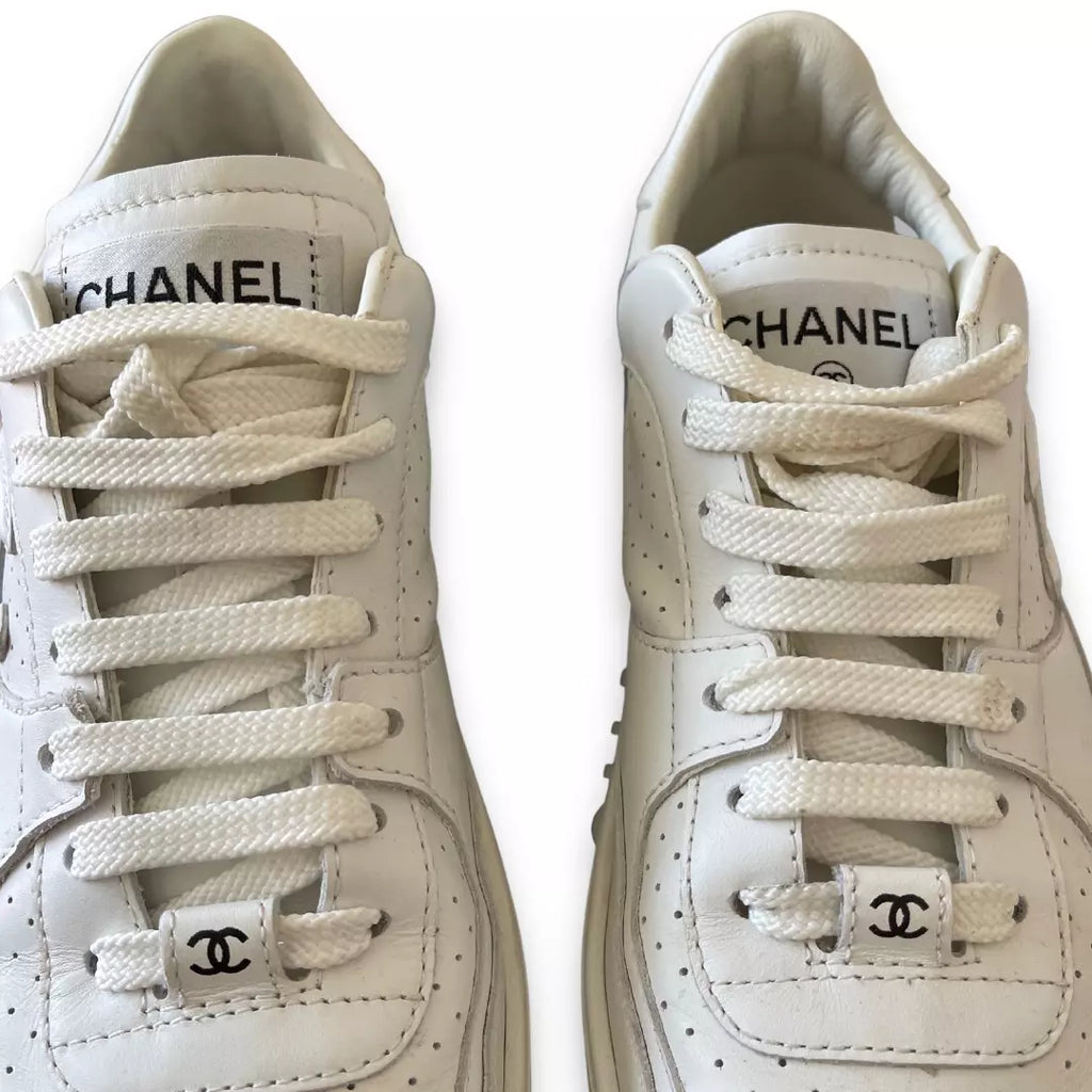CHANEL WHITE CC SNEAKERS