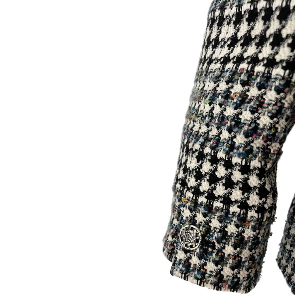 Pre owned Chanel 2006 Houndstooth Pattern zip-up Designer jacket