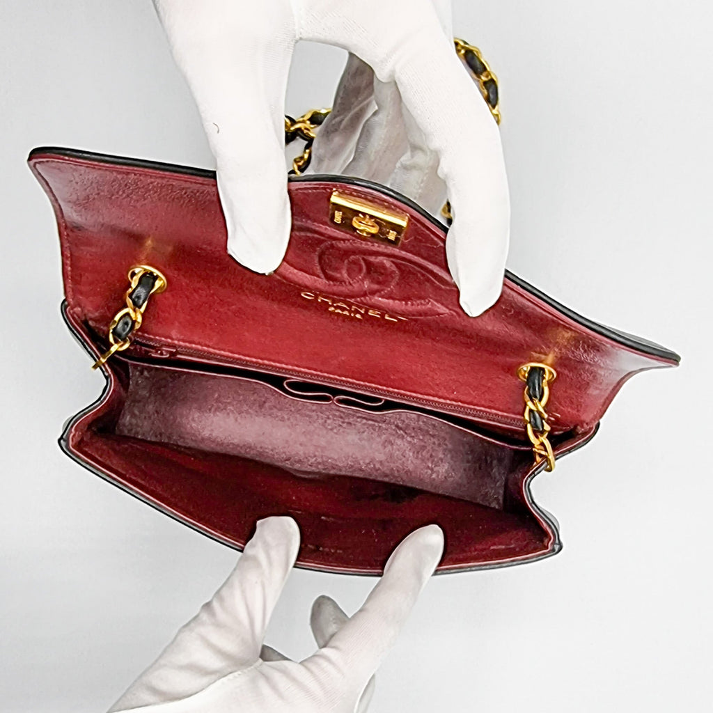Classic Flap Bag in Black MatelassÃƒÆ’Ã‚Â© Leather