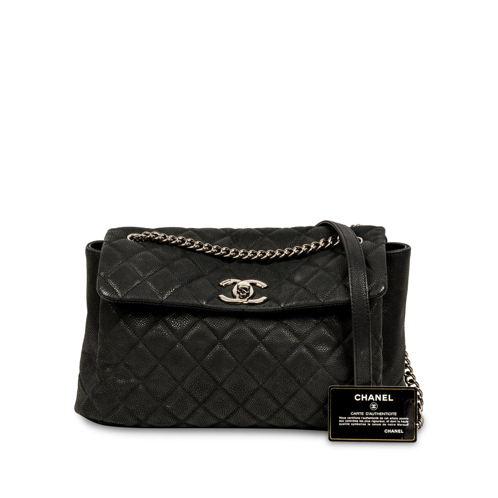 Accordion Shoulder Bag - Matte Caviar