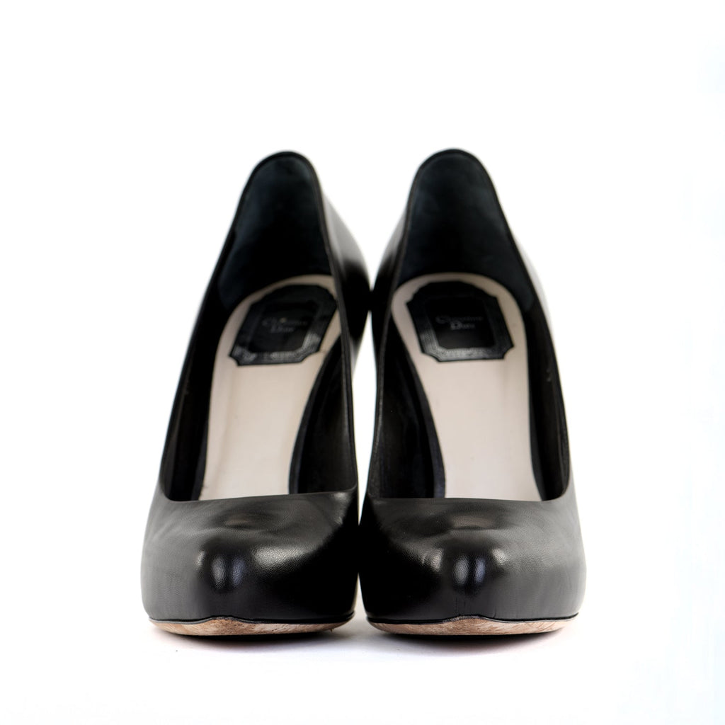 Black Leather Pointed Courts