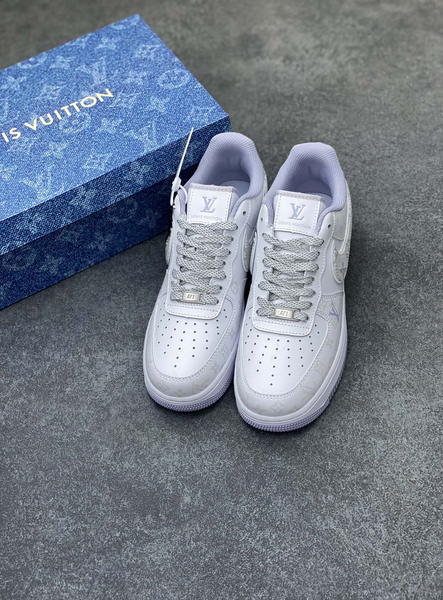 Designer Air ForGLAMI 1 '07 Low Ã¢â‚¬Å“LV CV0670-200