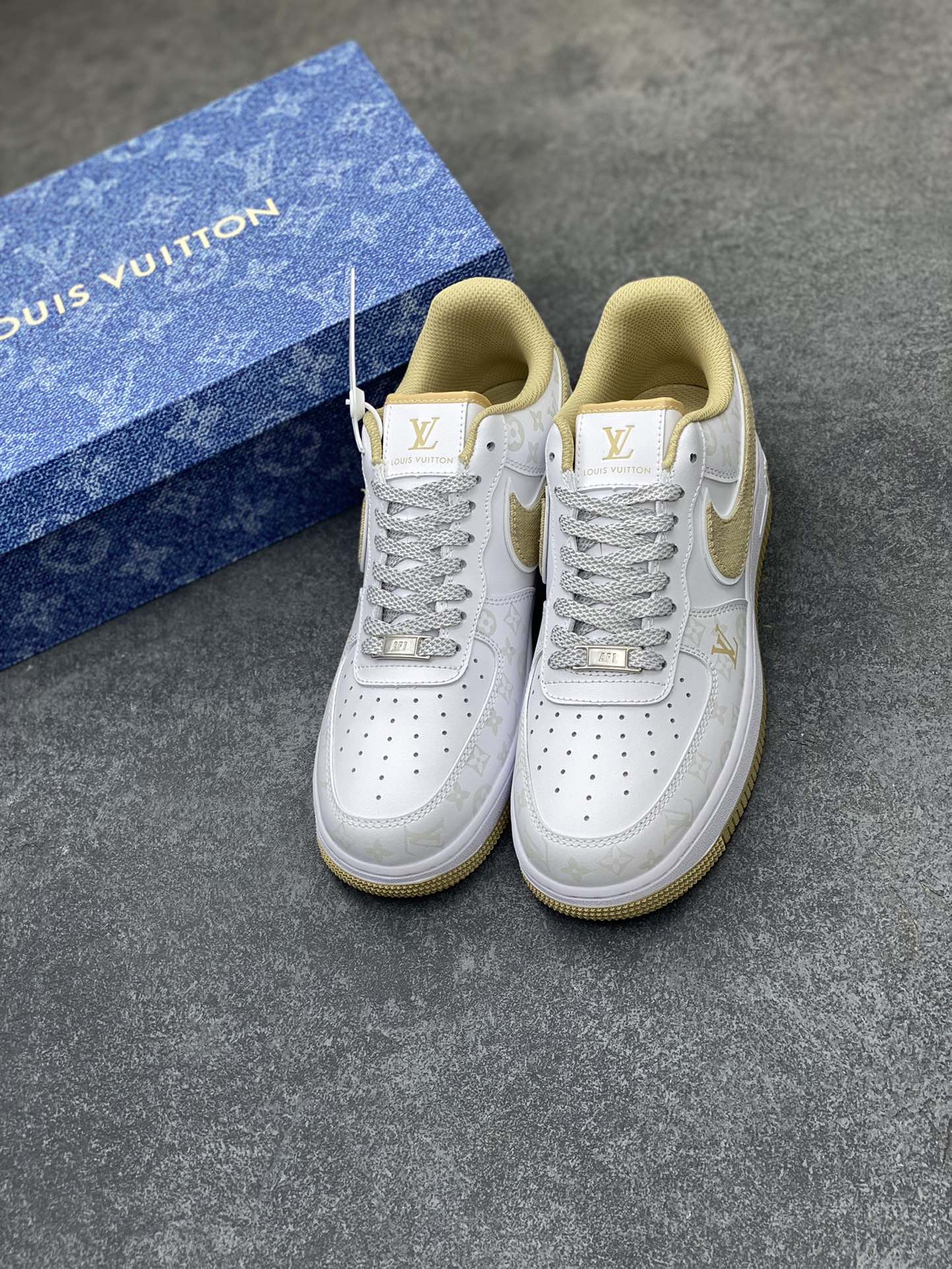 Designer Air ForGLAMI 1 07 Low x LV CV0670-100