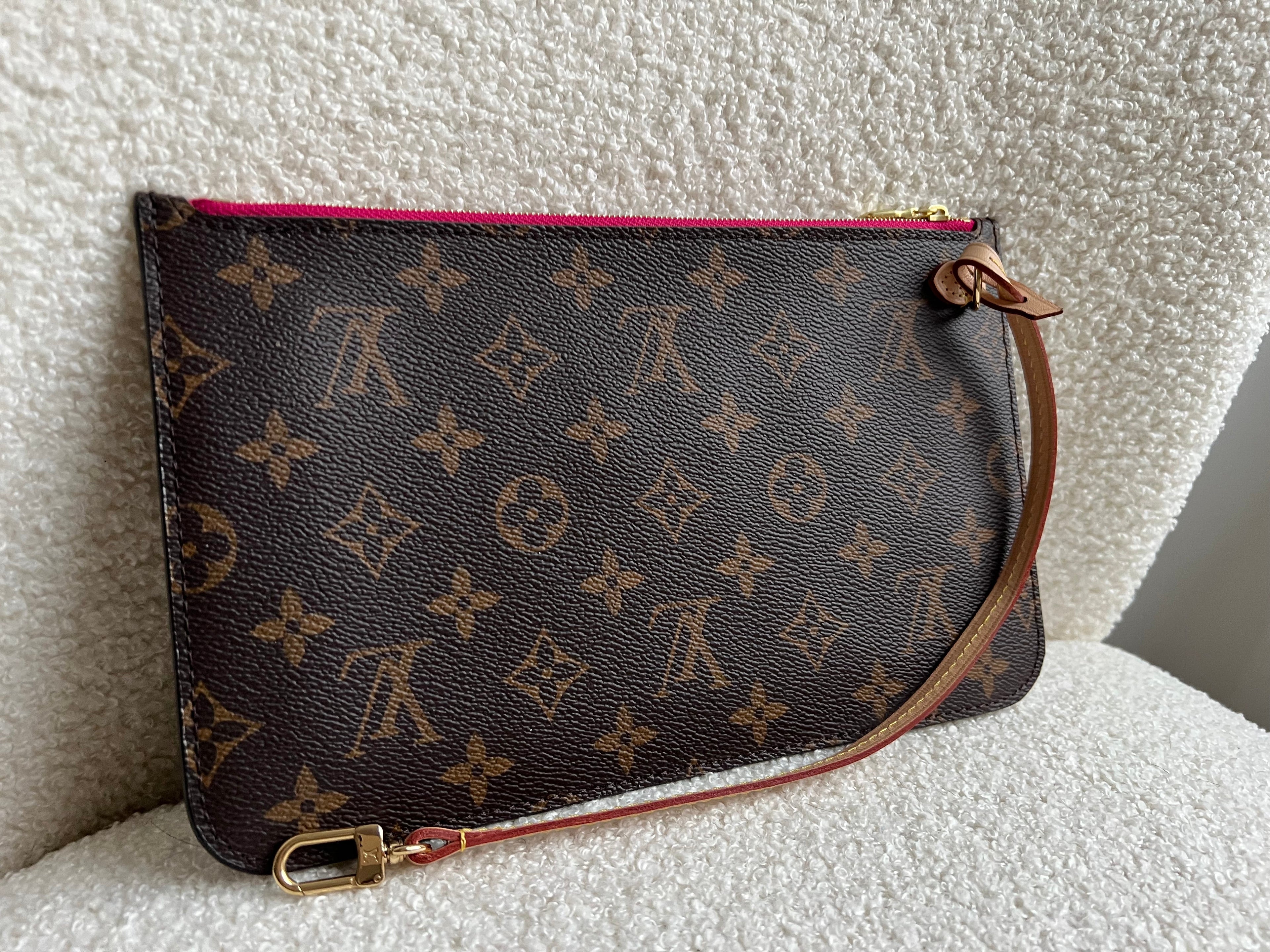 Louis Vuitton Pouch (from Neverfull MM) in Monogram