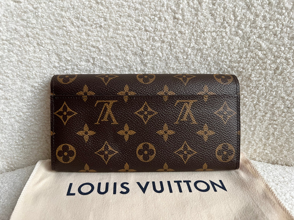 Louis Vuitton Sarah Wallet in Monogram and Fuchsia  (RRP £490)