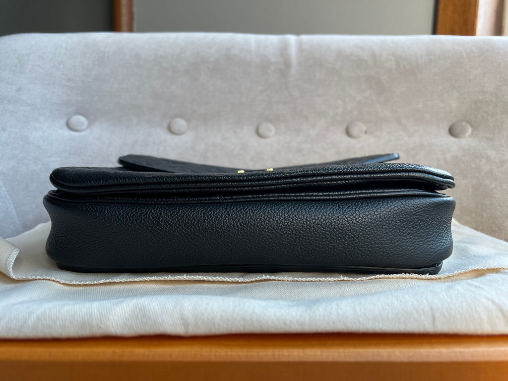 Louis Vuitton Pochette Metis Black Empreinte (RRP £2,110)