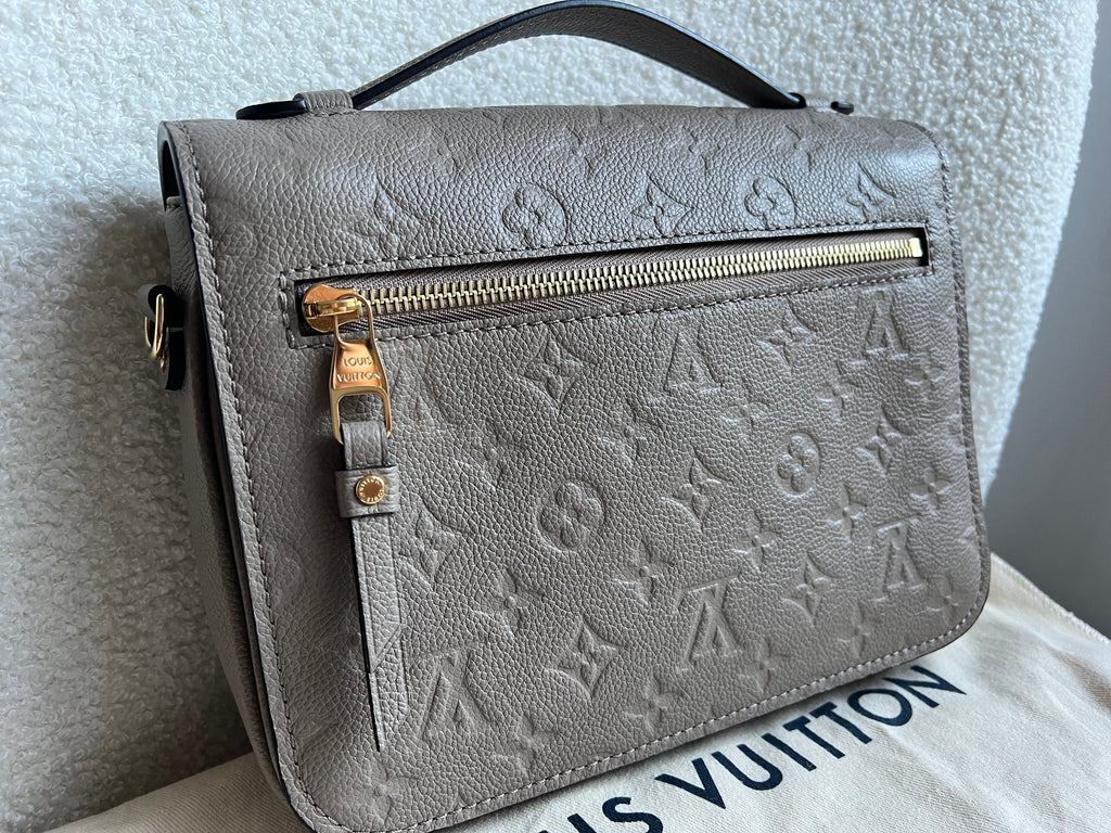 Louis Vuitton Pochette Metis Dune Empreinte (RRP £2,110)