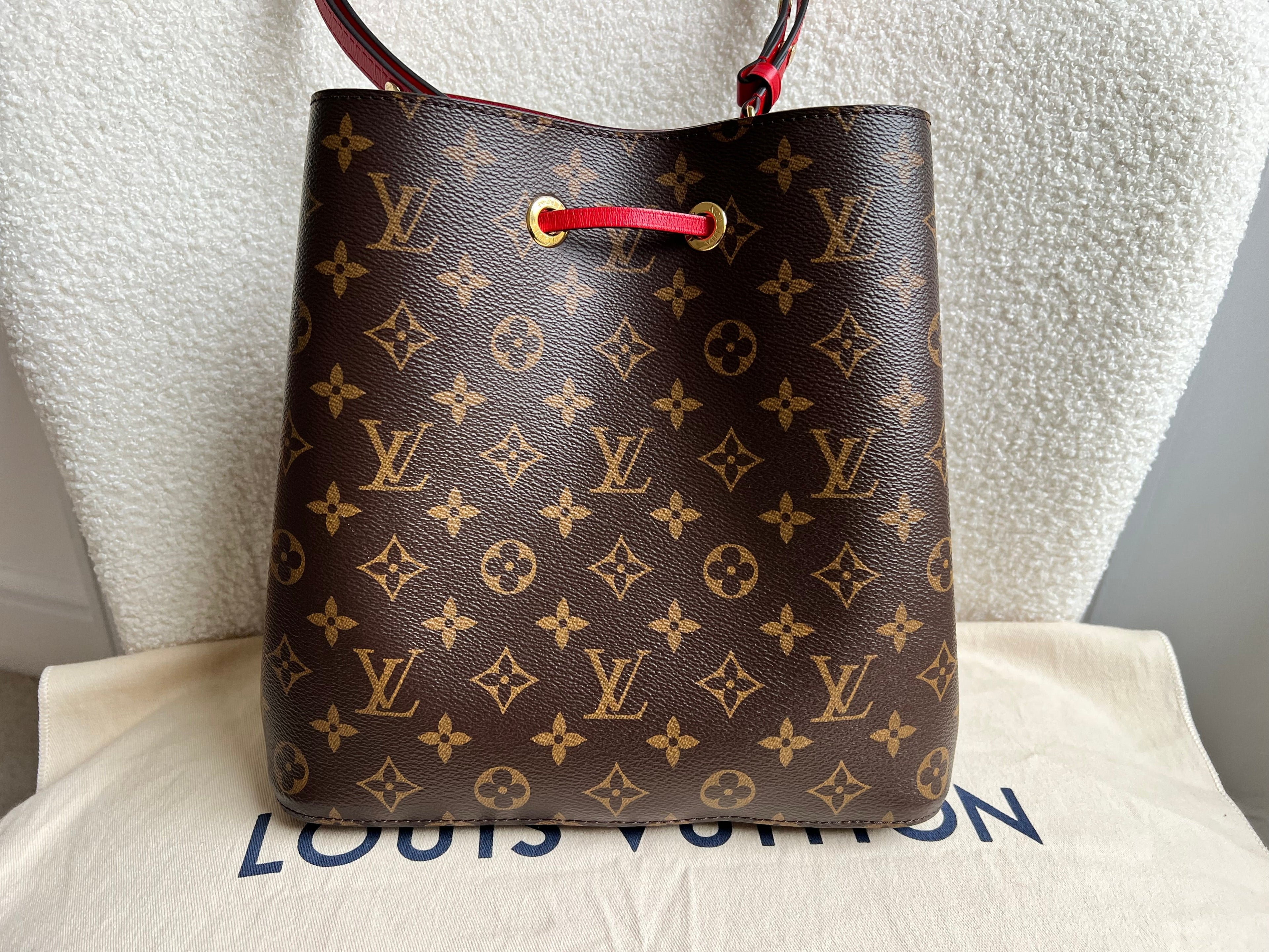 Louis Vuitton Neo Noe Monogram (RRP £1,560)