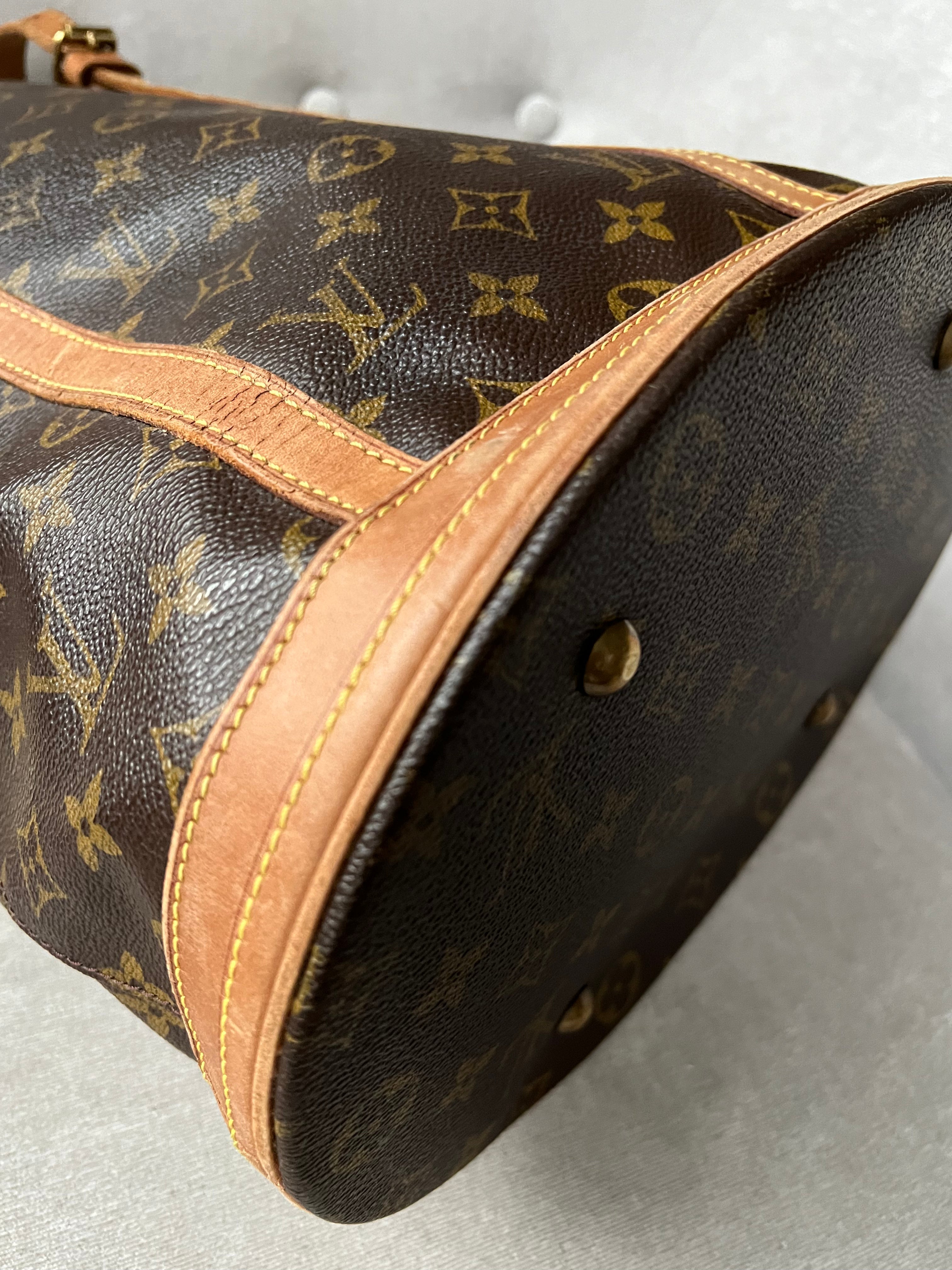 Louis Vuitton Monogram Vintage Bucket Bag GM
