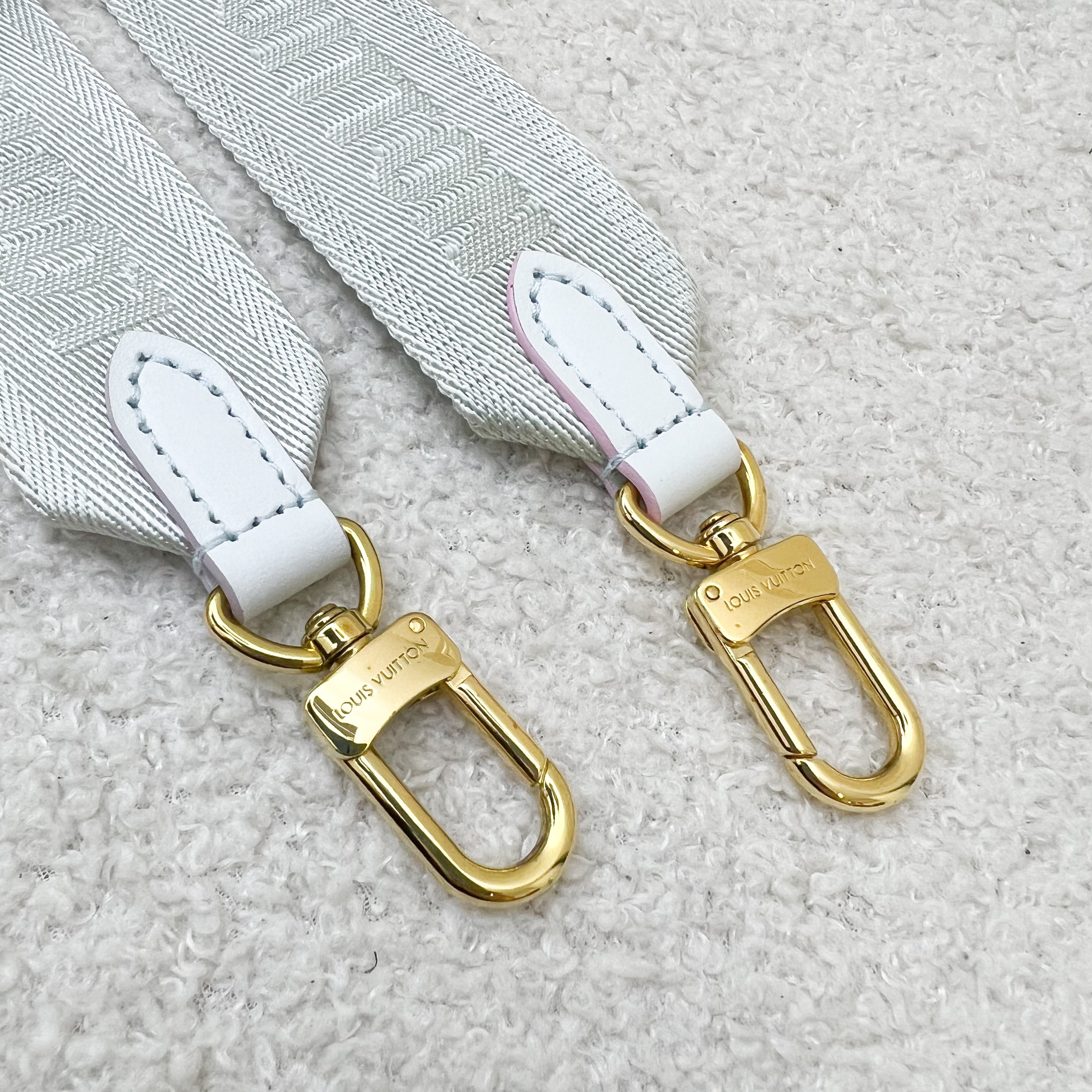 LV Onthego PM in Pastel Sunrise Monogram Empreinte Leather GHW