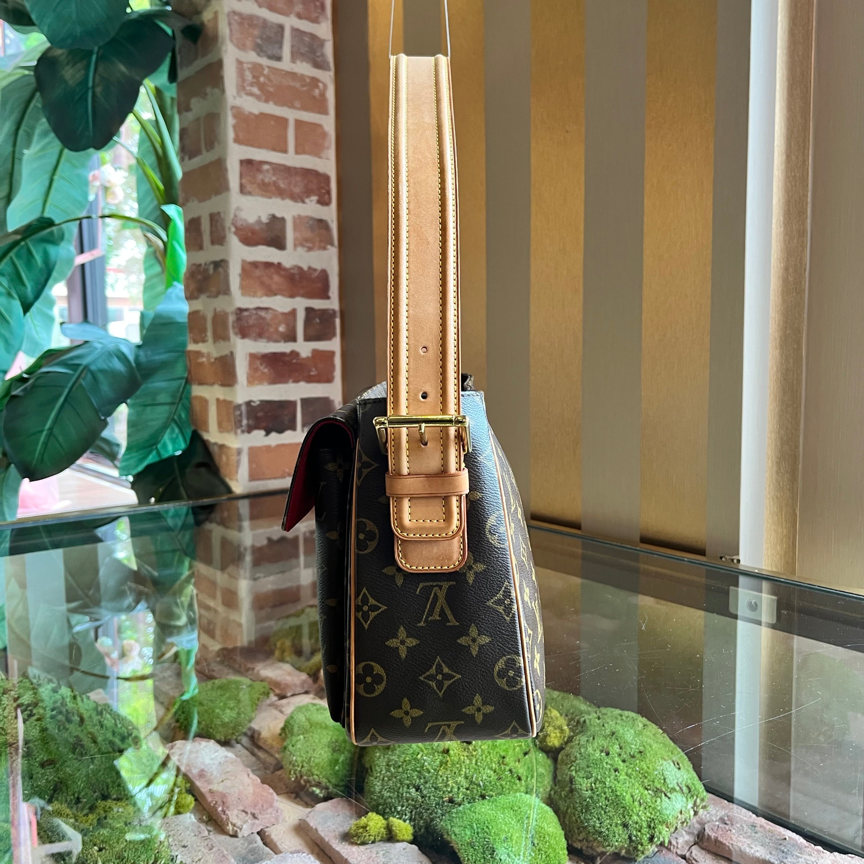 LOUIS VUITTON Viva Cite GM Monogram Canvas Shoulder Bag