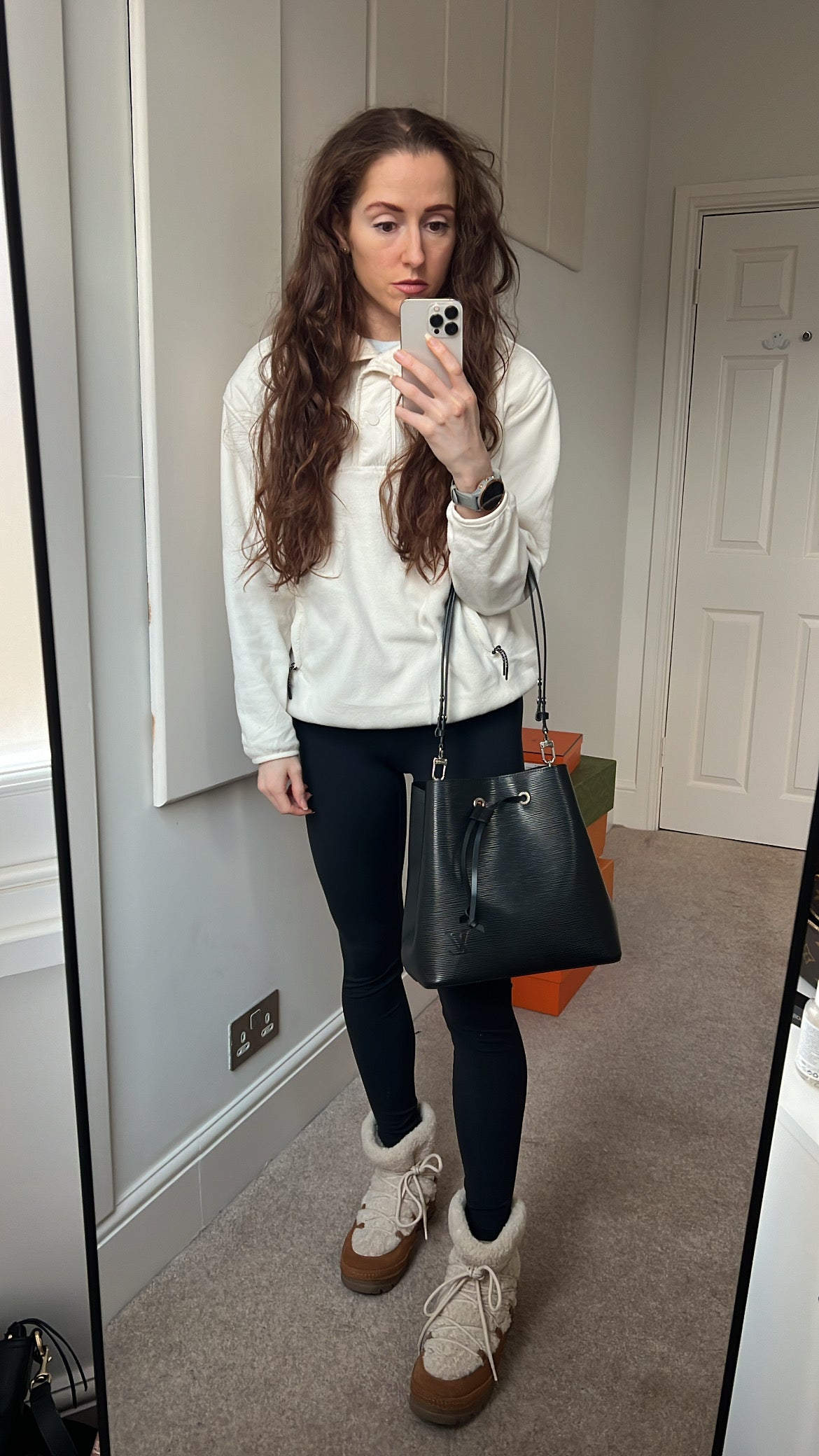 Louis Vuitton Neo Noe Bucket Bag Black Epi (RRP £1,930)