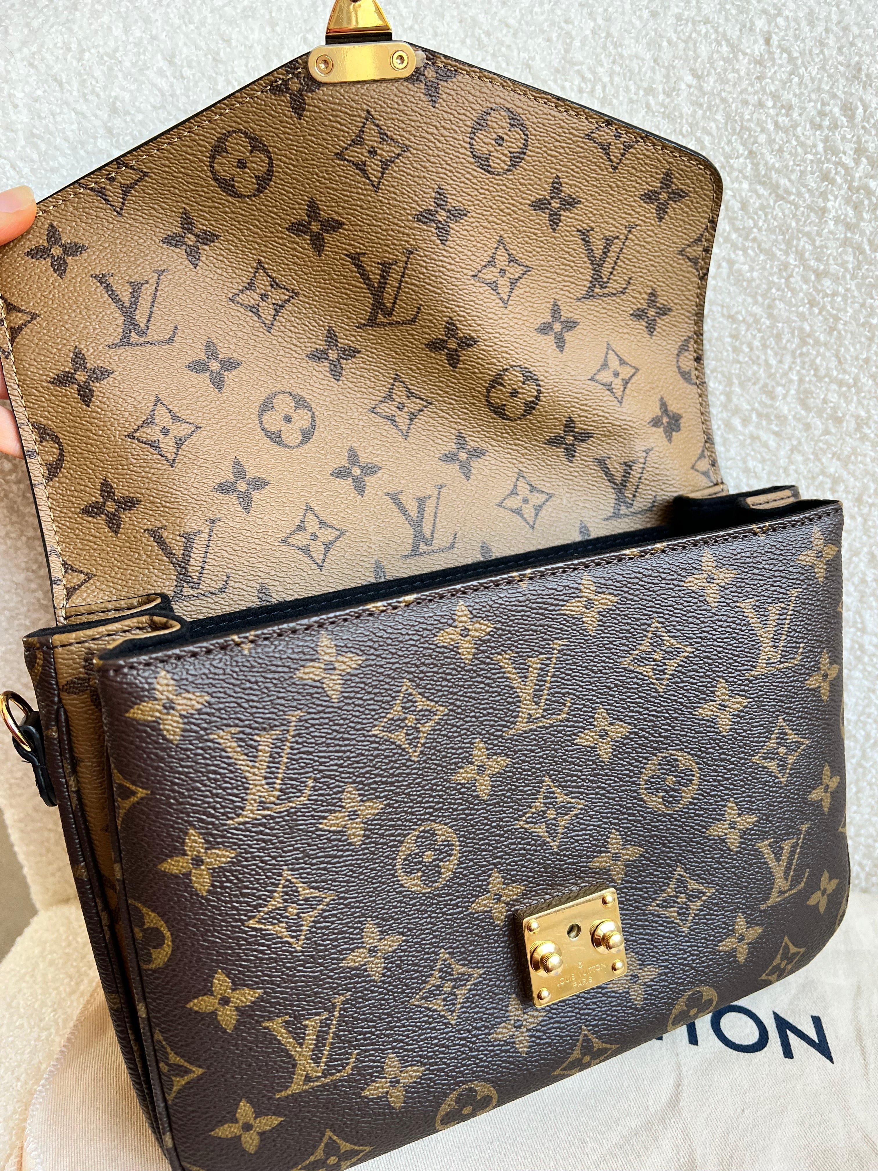 Louis Vuitton Pochette Metis Reverse Monogram (RRP £1,970)