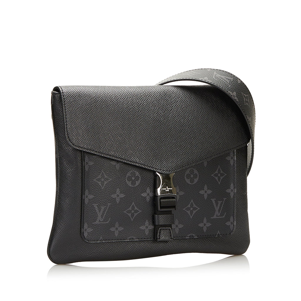 Louis Vuitton Outdoor Flap Messenger Black TaÃƒÆ’Ã‚Â¯garama
