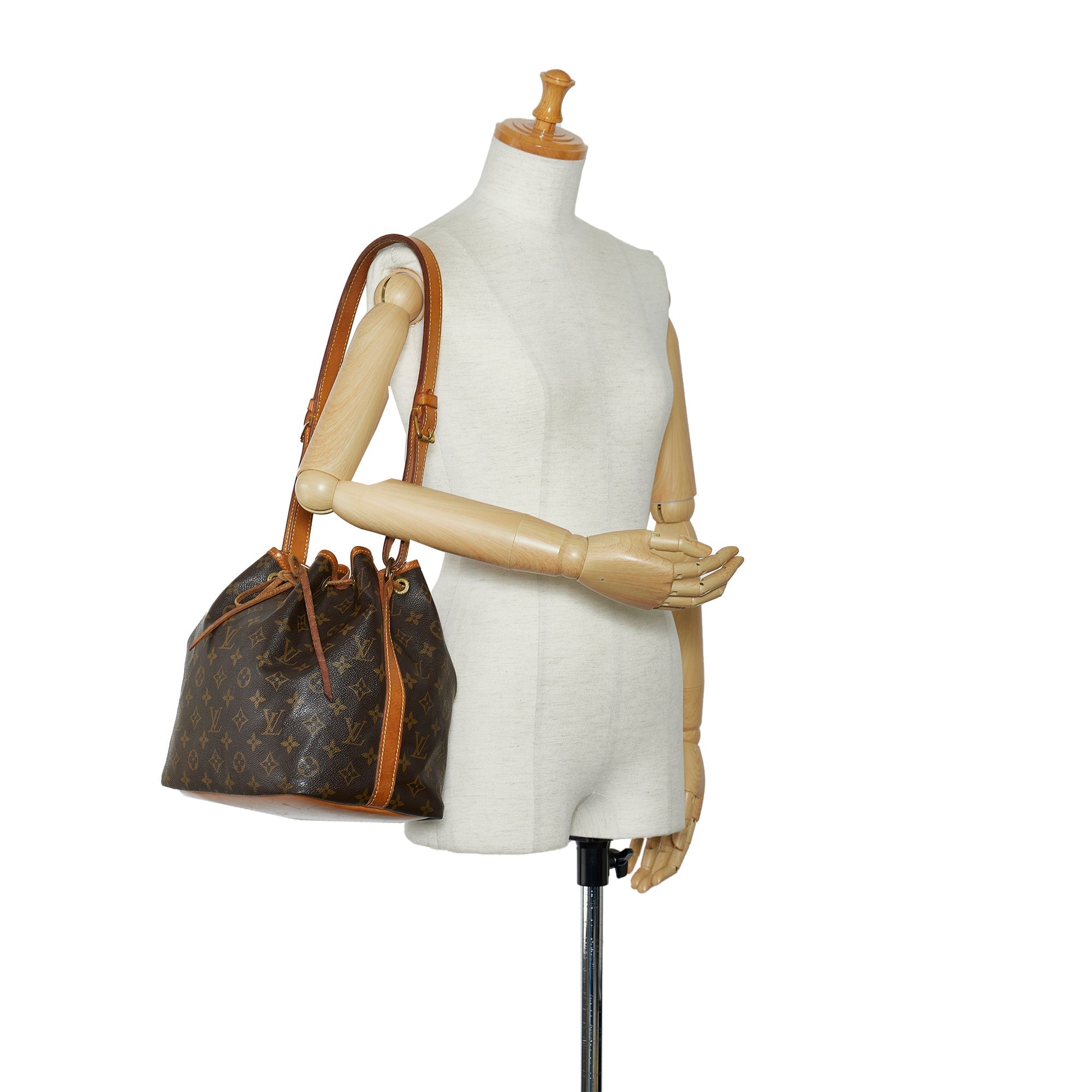 Louis Vuitton Petit NoÃƒÆ’Ã‚Â© Monogram Canvas