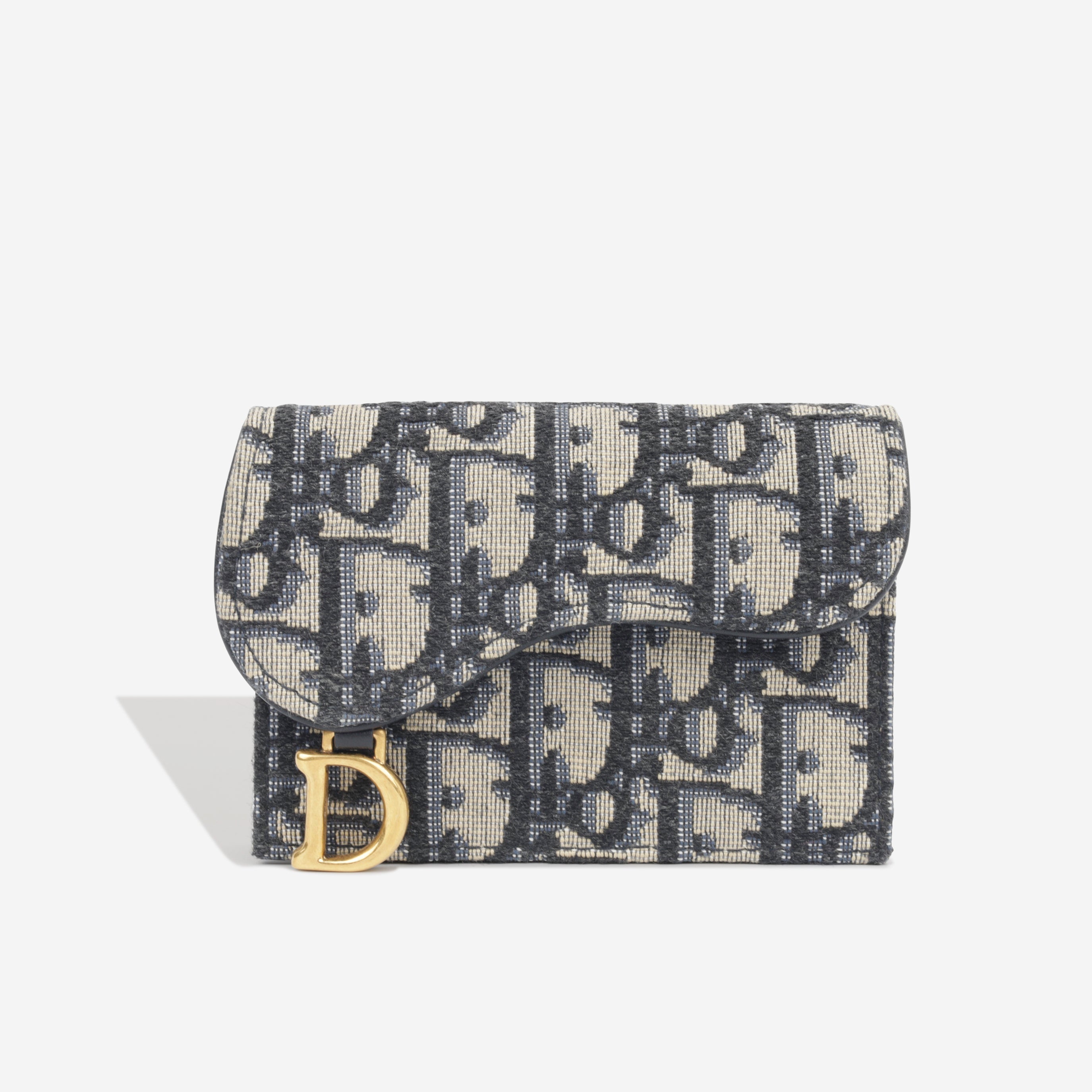 Saddle Flap Card Holder