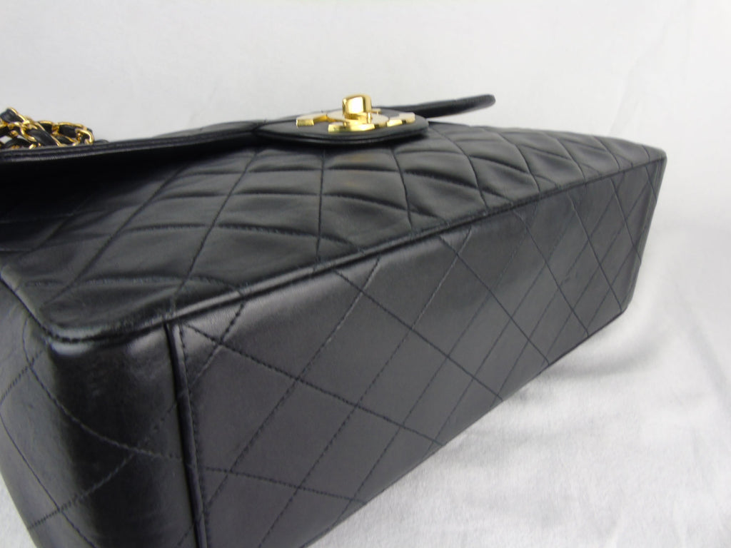 CHANEL Classic  'Jumbo XL' (Maxi) 2.55 Flap bag Black Leather - vintage