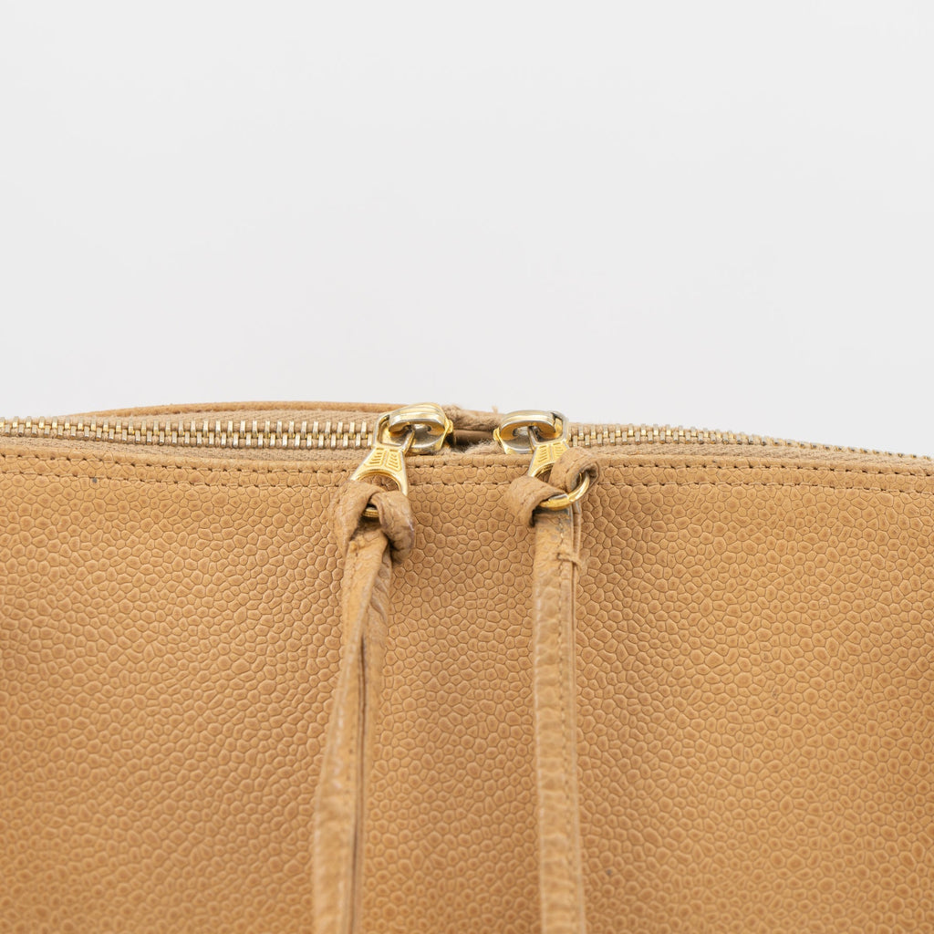 CHANEL VINTAGE golden ball shoulder bag