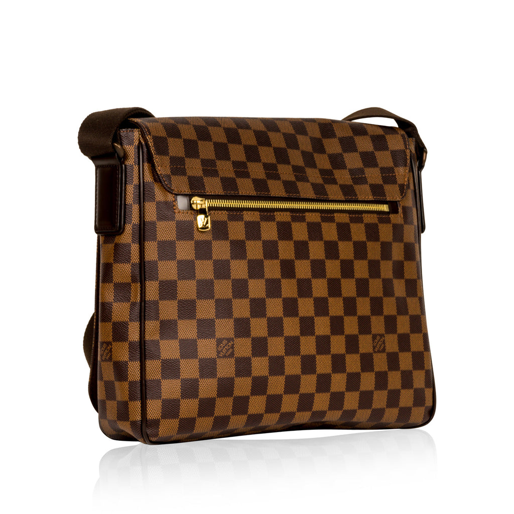 Louis Vuitton District PM - Monogram Canvas