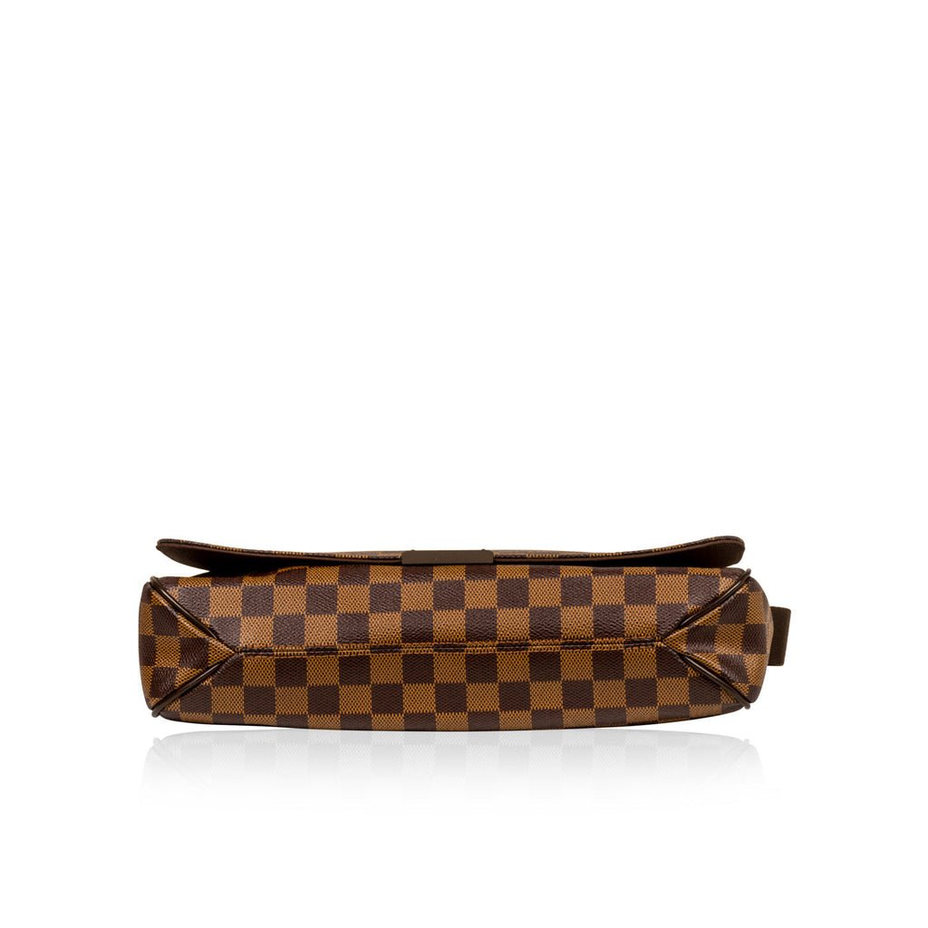 Louis Vuitton District PM - Monogram Canvas