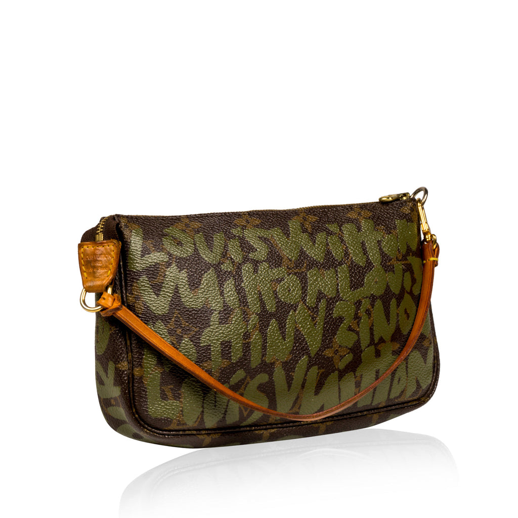 Louis Vuitton Graffiti Pochette
