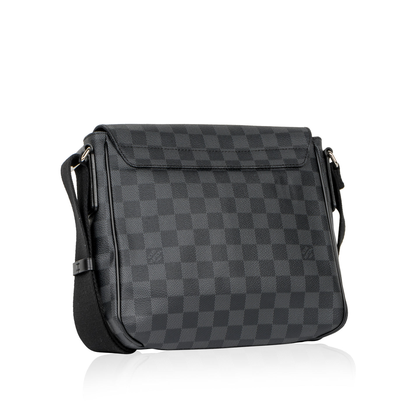 Louis Vuitton District PM